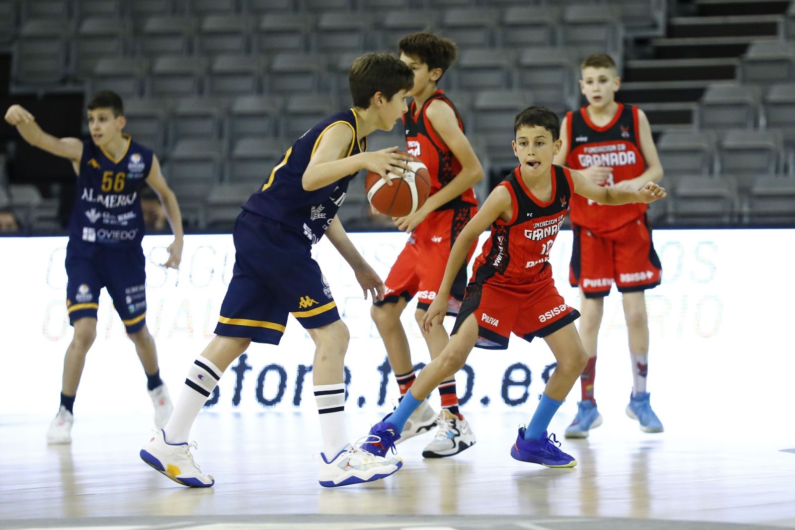 Encuéntrate en el partido de minibasket del Fundación CB Granada