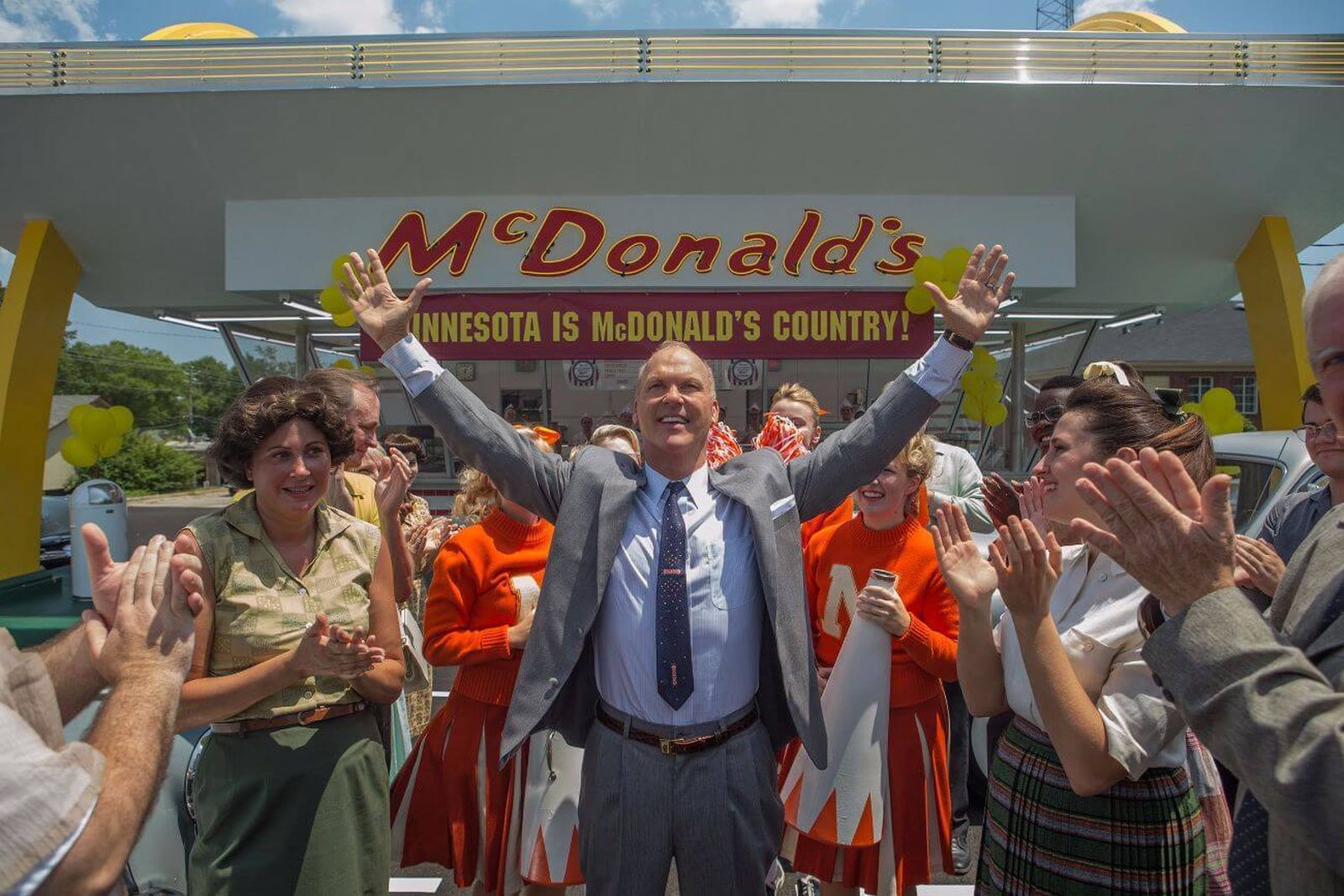 Michael Keaton es Ray Kroc en la película 'El fundador'.