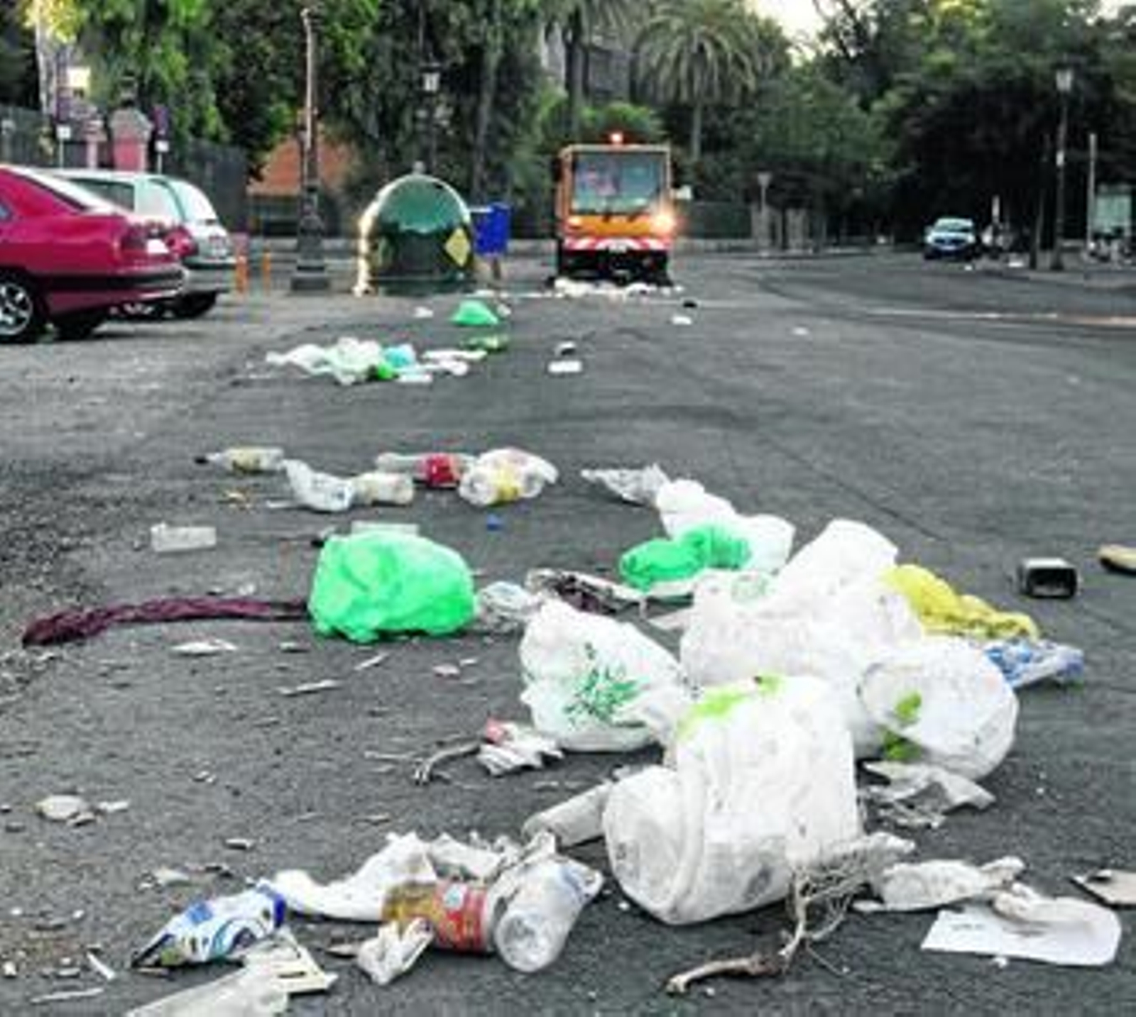 La 'botellona' se recrudece en el entorno del Casino