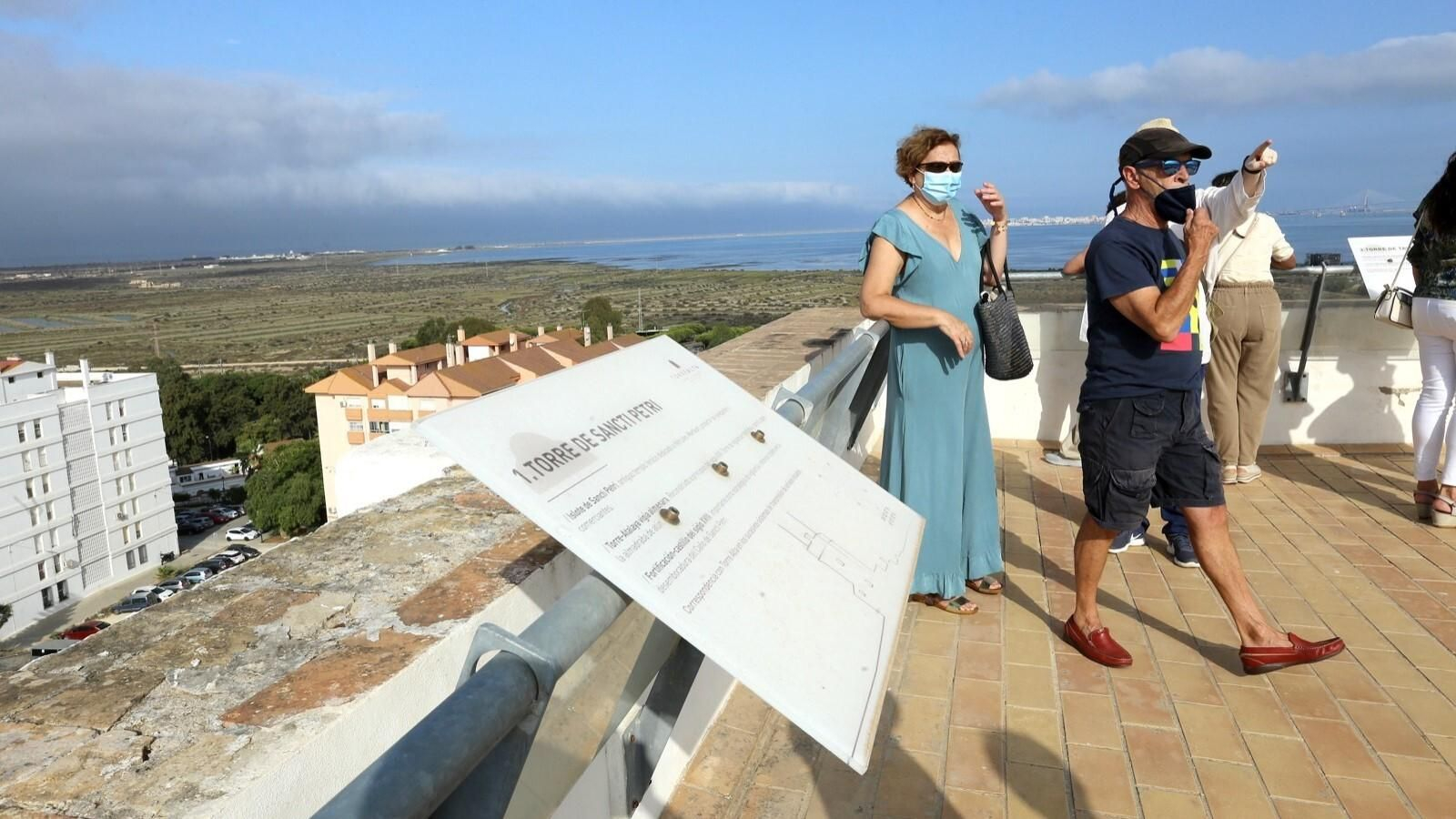 Así es la visita a Torre Alta en el Observatorio de la Armada
