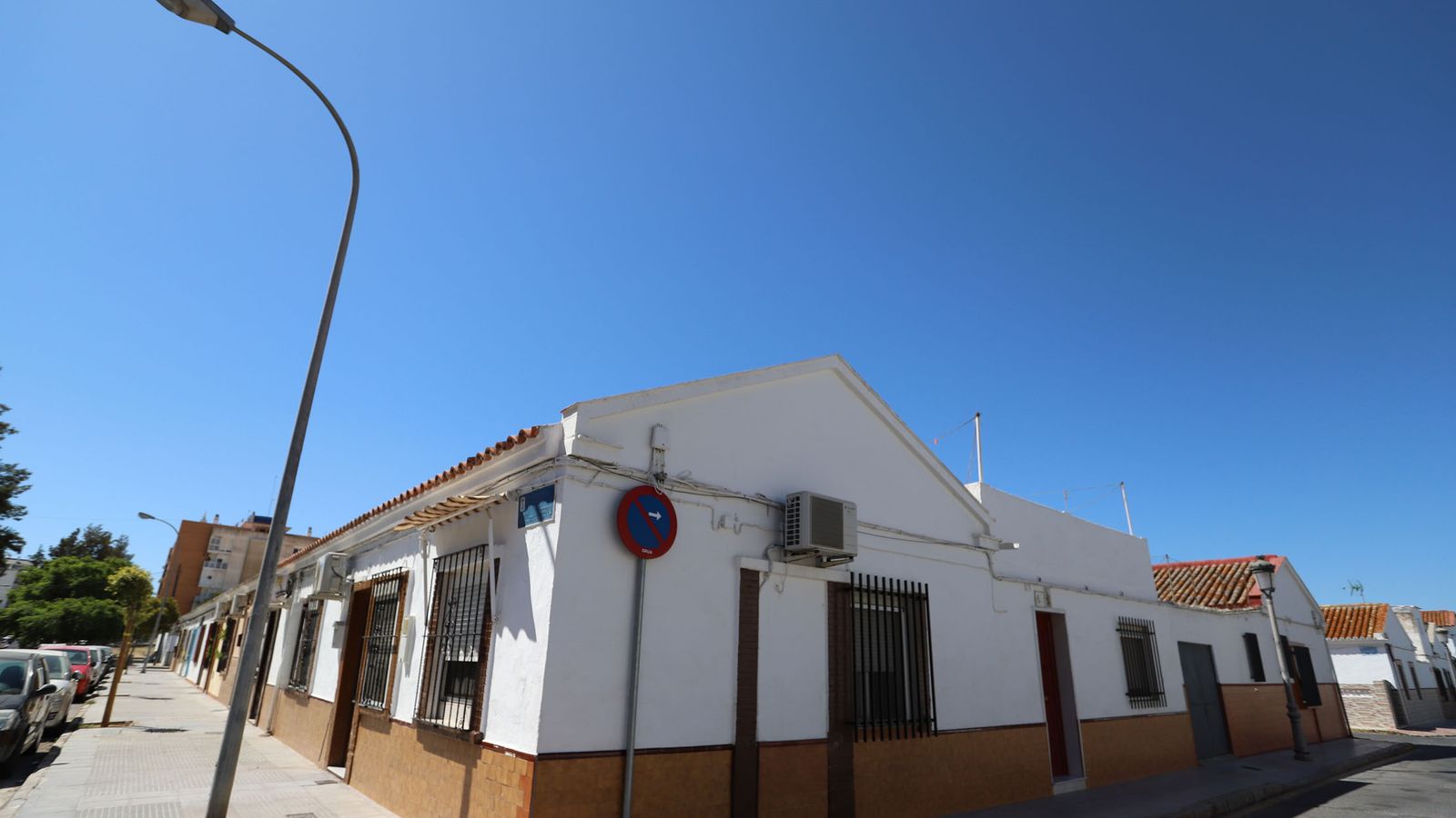 Casas de la Barriada de la Navidad como las que serán rehabilitados.