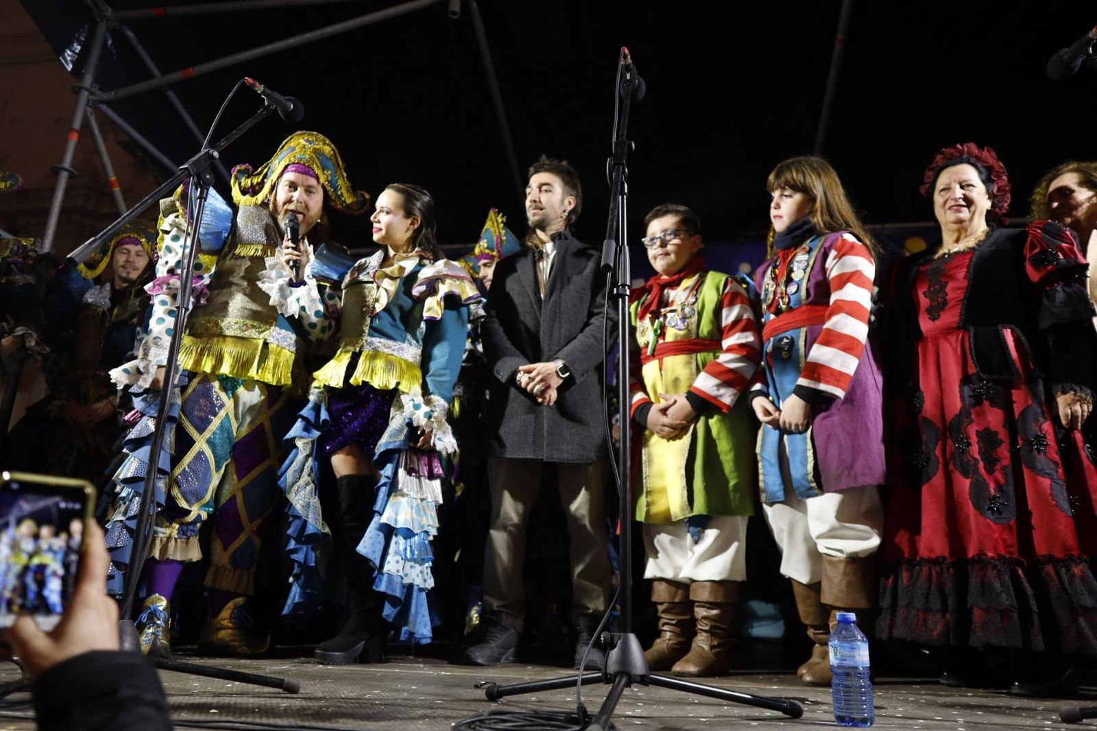 Las mejores imágenes del Jueves de Carnaval en Cádiz