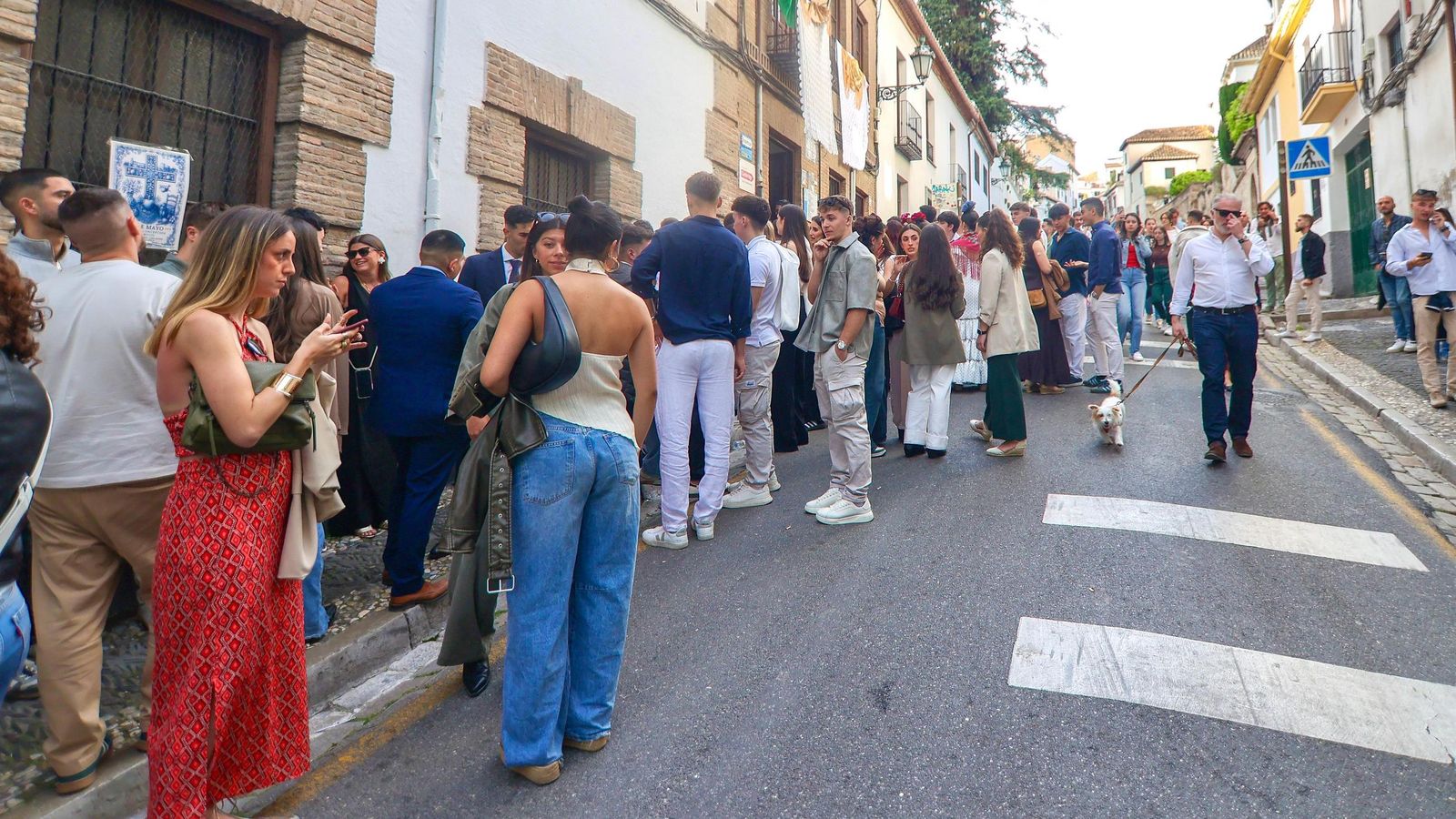 Cola en la Cuesta del Chapiz