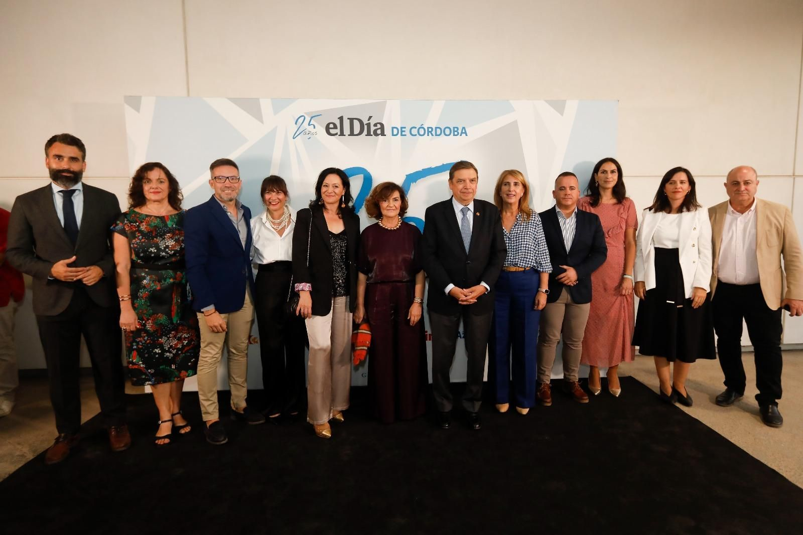 Alberto Mayoral, Isabel Bernal, José Antonio Romero, Victoria Fernández, Rafi Crespín, Carmen Calvo, Luis Planas, Ana López, Antonio Oliván, Desireé Benavides, Gloria María Martín y Emilio Martínez.