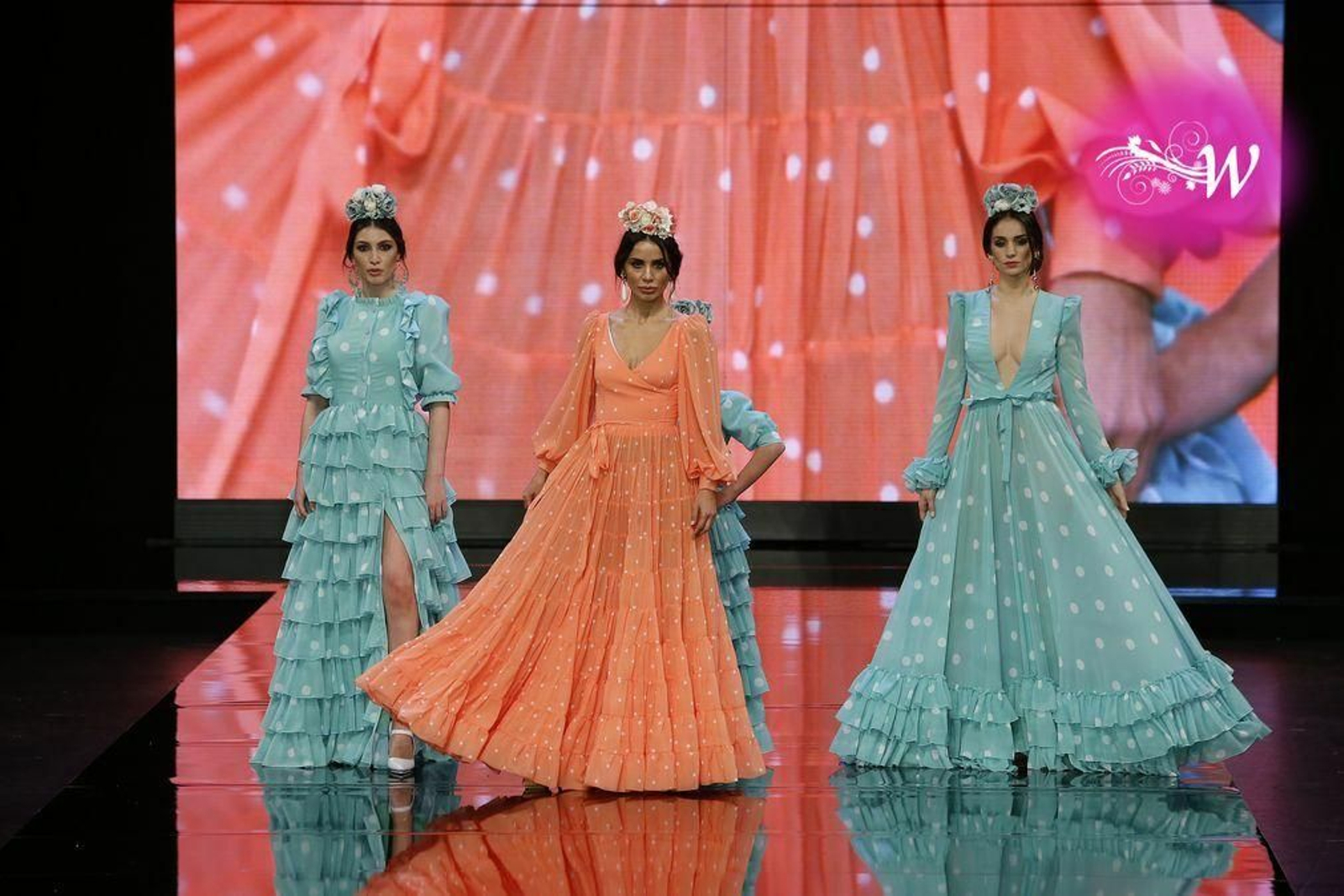 Carmen Raimundo presenta su colección de flamenca en SIMOF 2020, todas las fotos