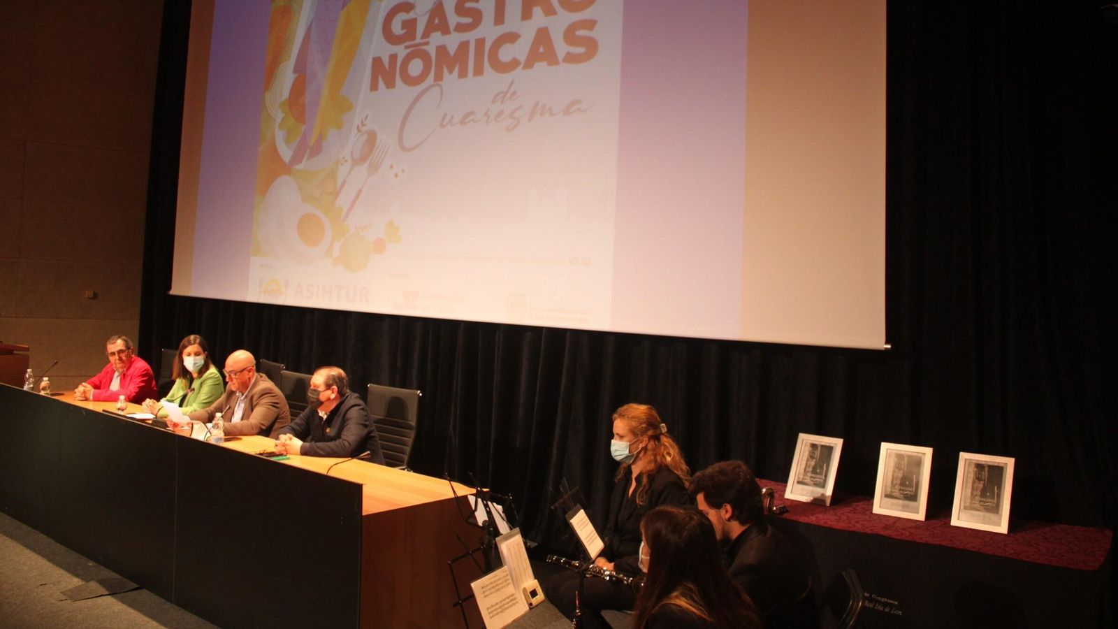 Un momento de la presentación de las Jornadas Gastronómicas de Cuaresma y del itinerario de Asihtur.