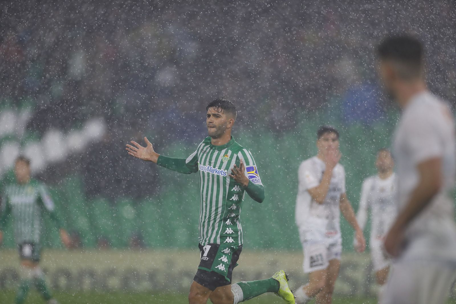 El joven Meléndez celebra su gol ante el Antoniano.