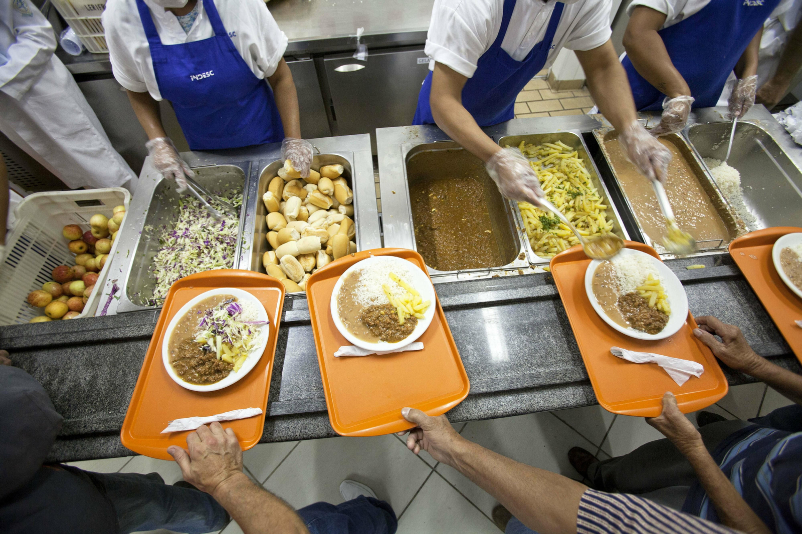 El programa estatal de ayuda alimentaria dará cobertura a 29.800 granadinos en riesgo