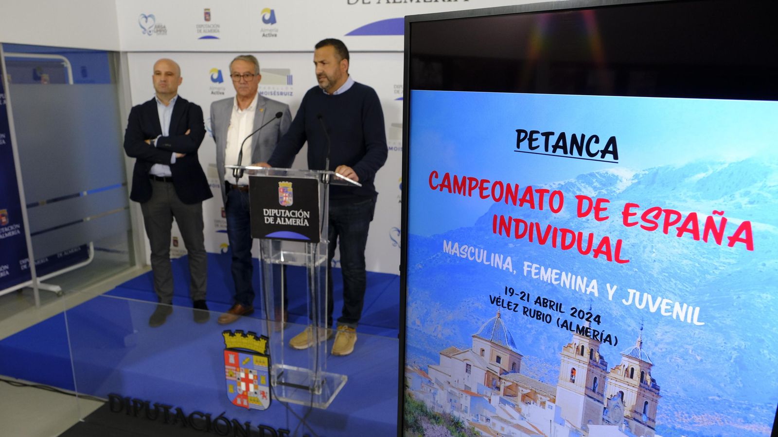 El presidente de la Federación Española de Petanca, Antonio Pérez, durante su intervención.