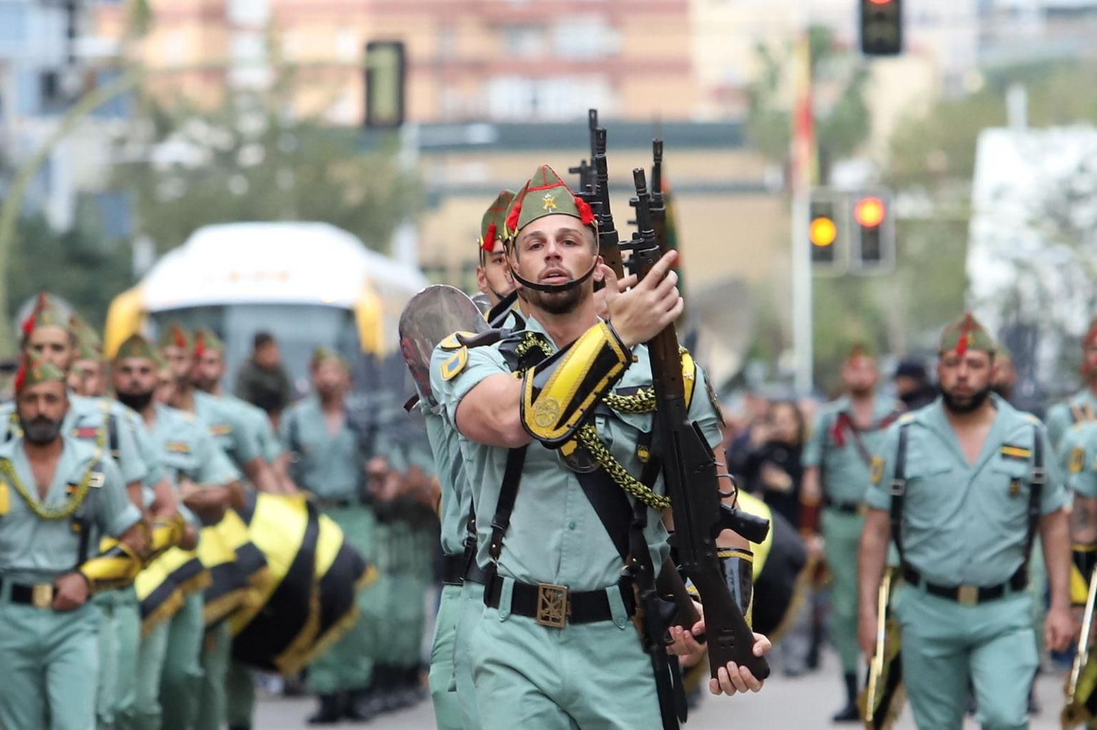 Fotos del Lunes Santo en Algeciras: Desfile de la Legión