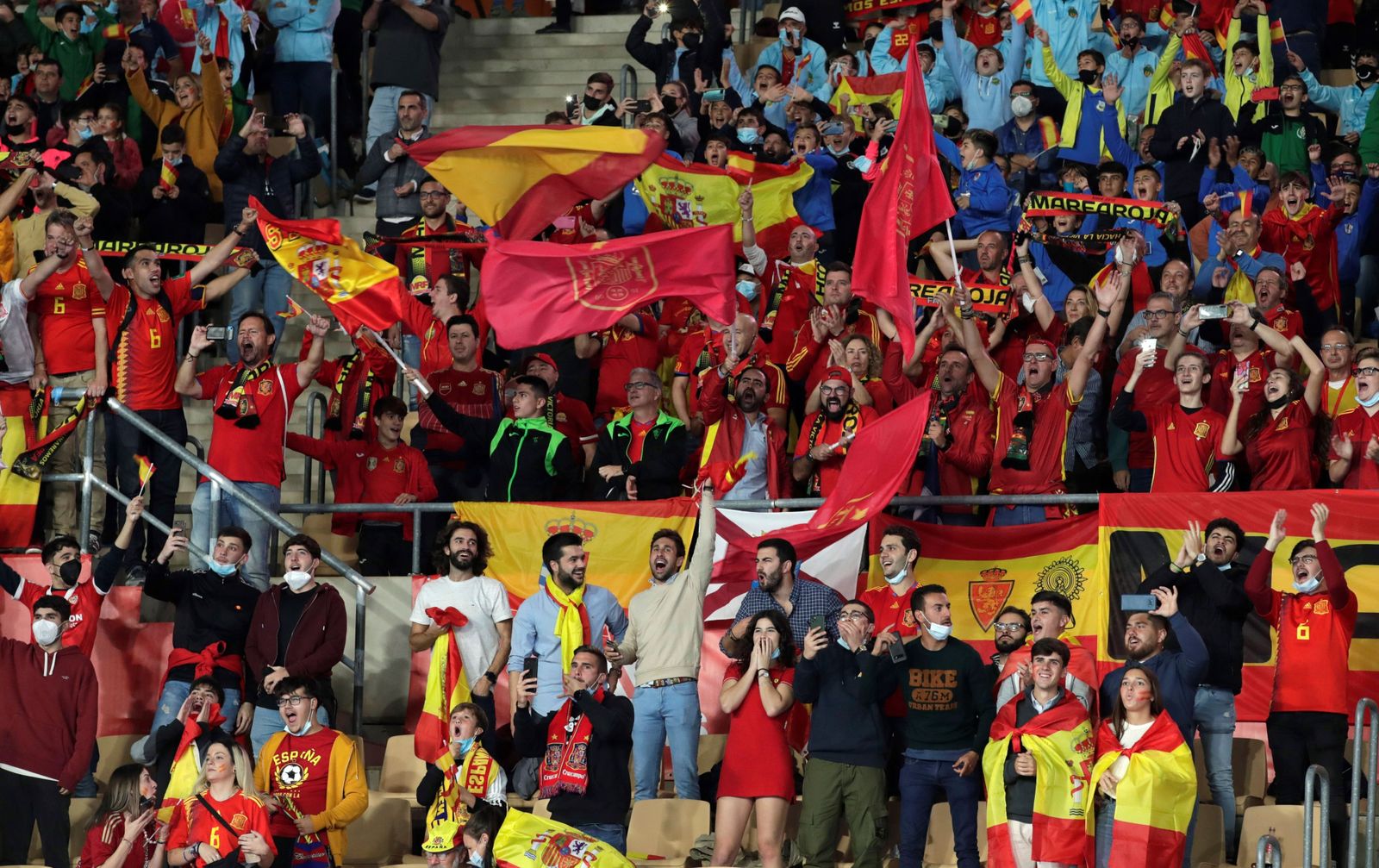 Las gradas de La Cartuja ante el decisivo duelo