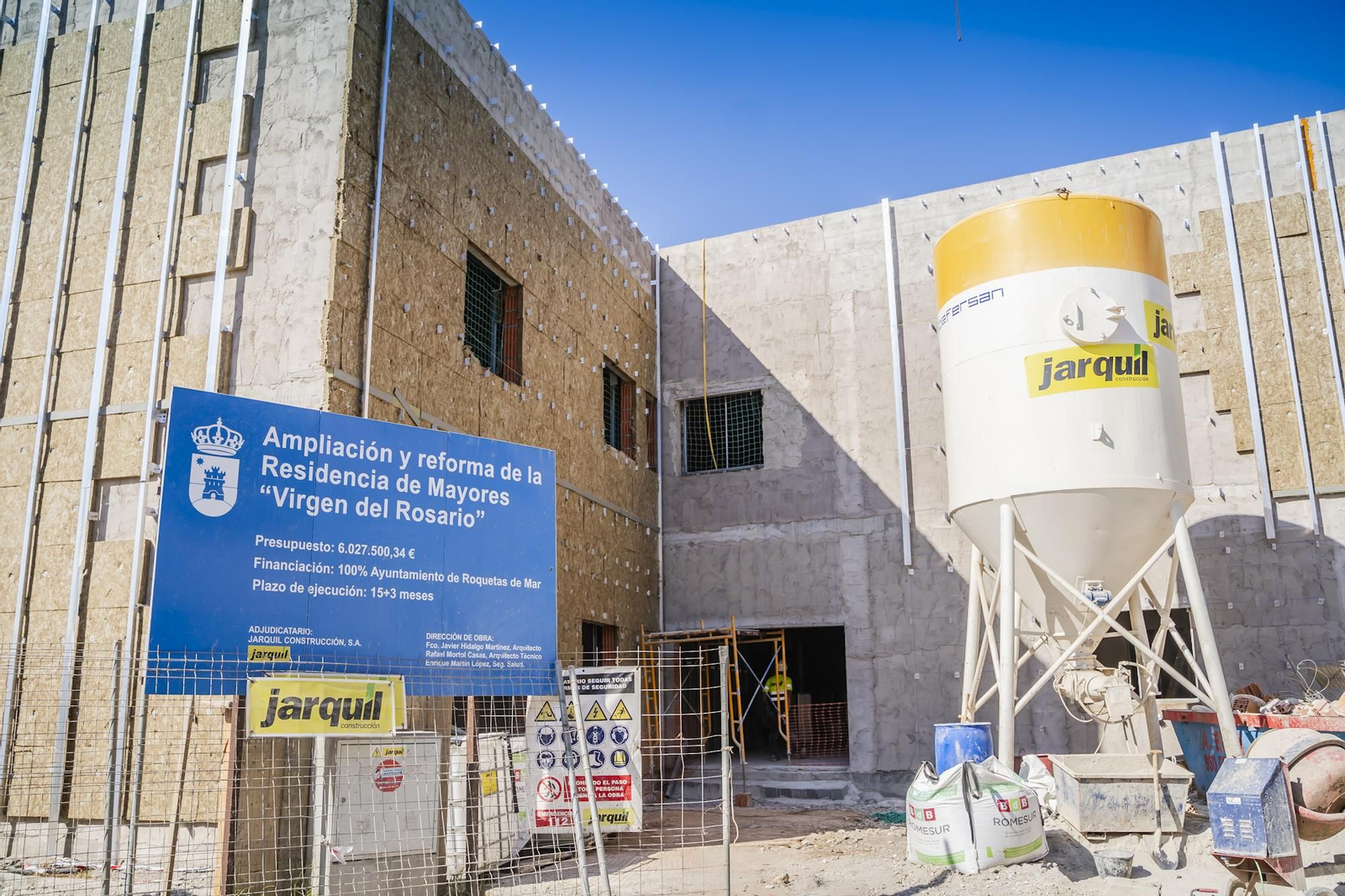 La reforma de la residencia de ancianos de Roquetas de Mar cumple ya el 33% de ejecución de obras
