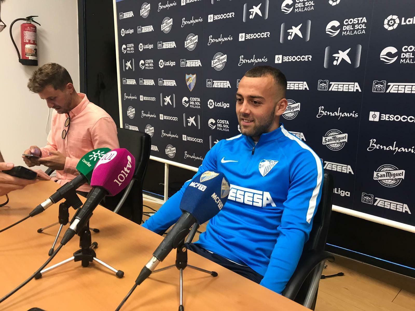 Keidi Bare, en la sala de prensa del Ciudad de Málaga.