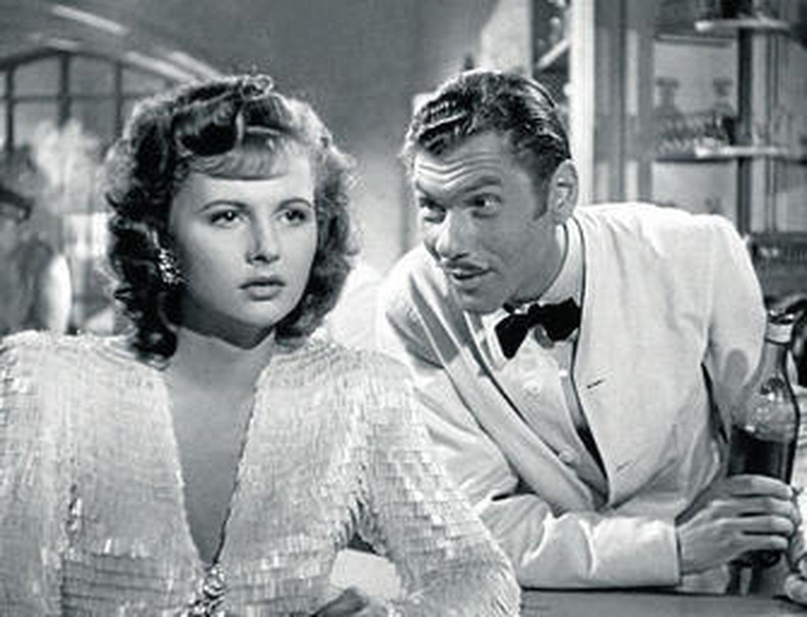 La actriz francesa, en una recordada escena en el mítico Rick's Café.