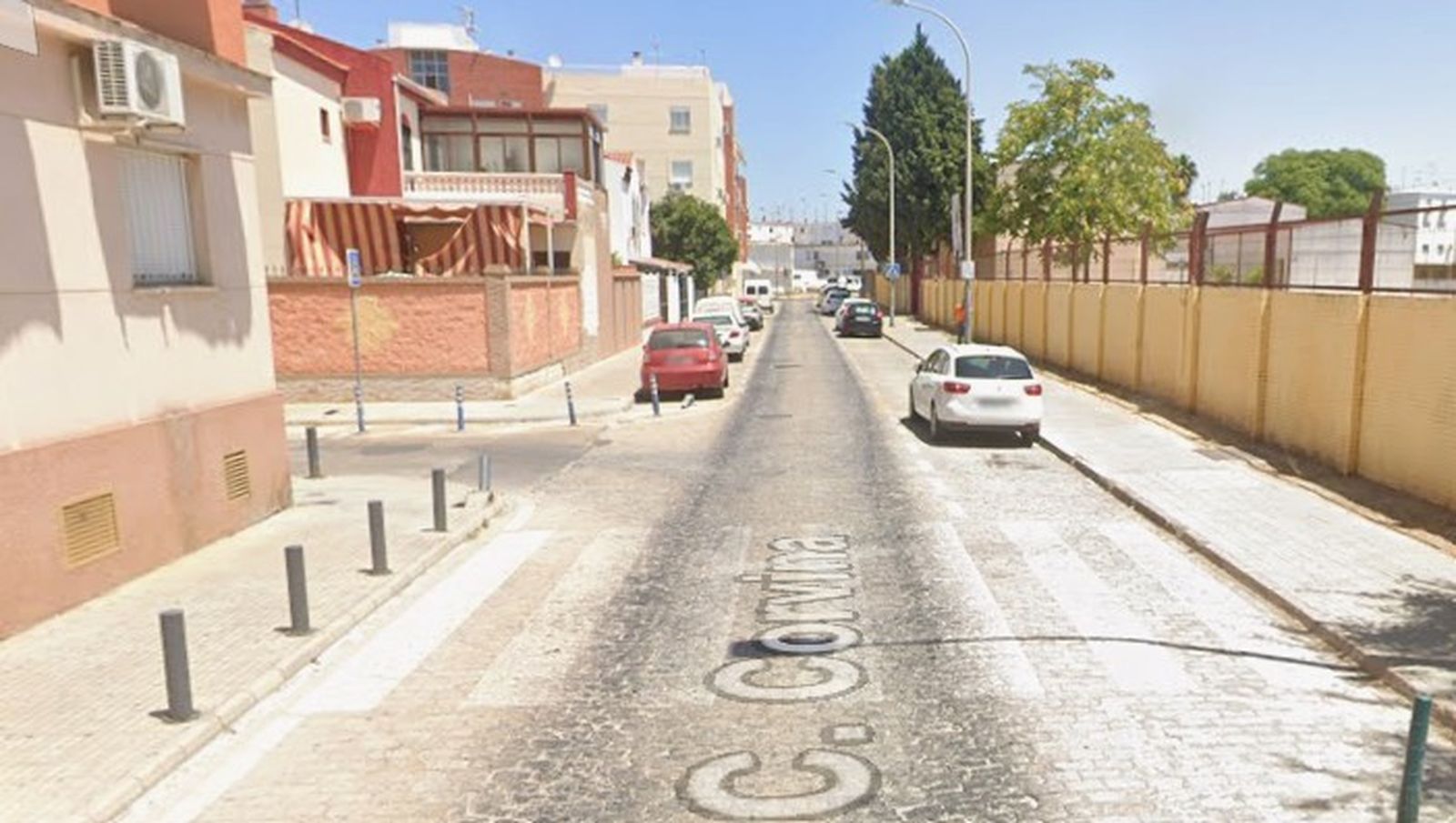 La calle Corvina, esquina con calle Morena, donde tuvo lugar el apuñalamiento en San Jerónimo.