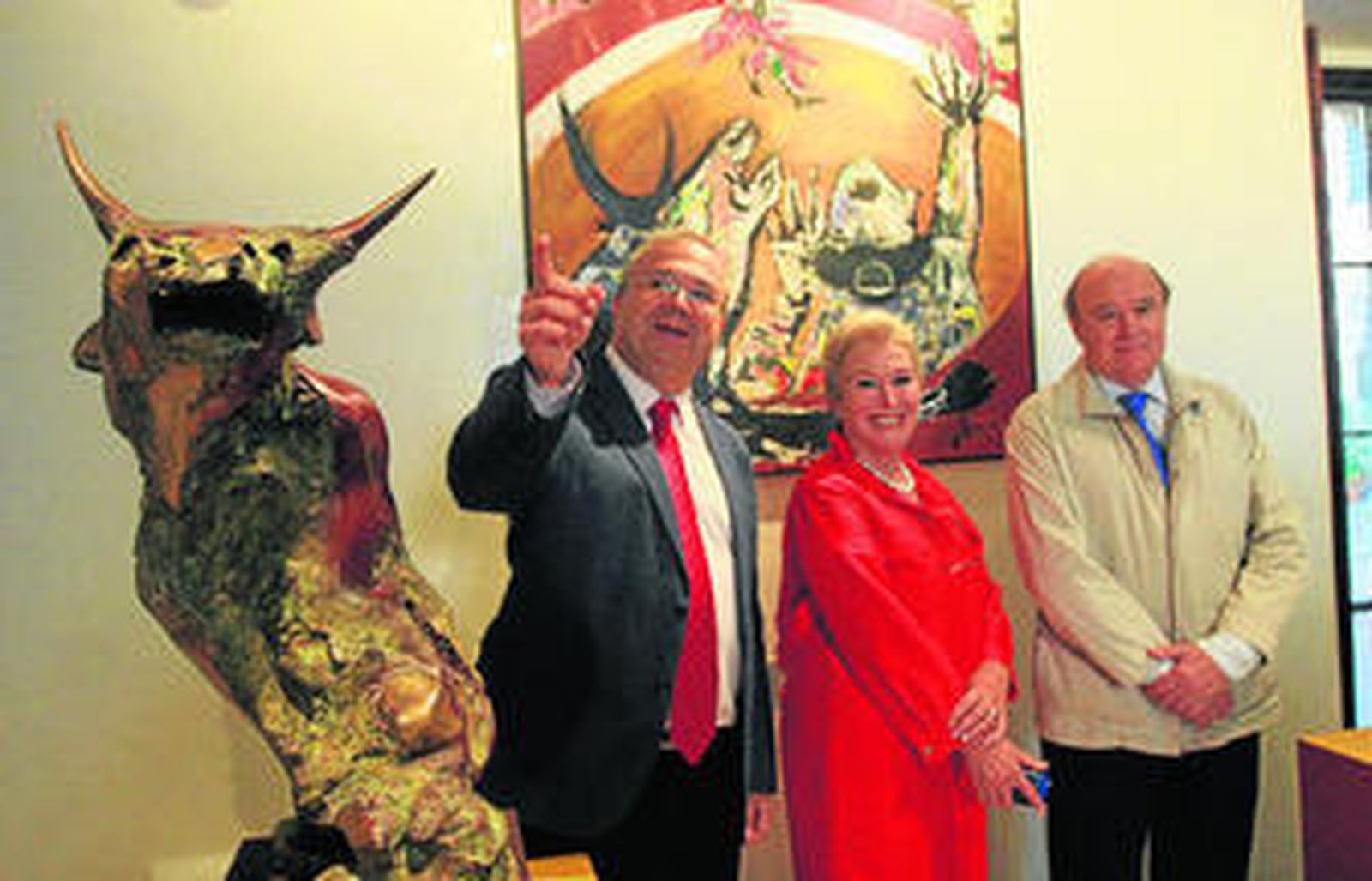 Juan Miguel Moreno Calderón, Mercedes Valverde y Cristóbal Cordero, ayer.