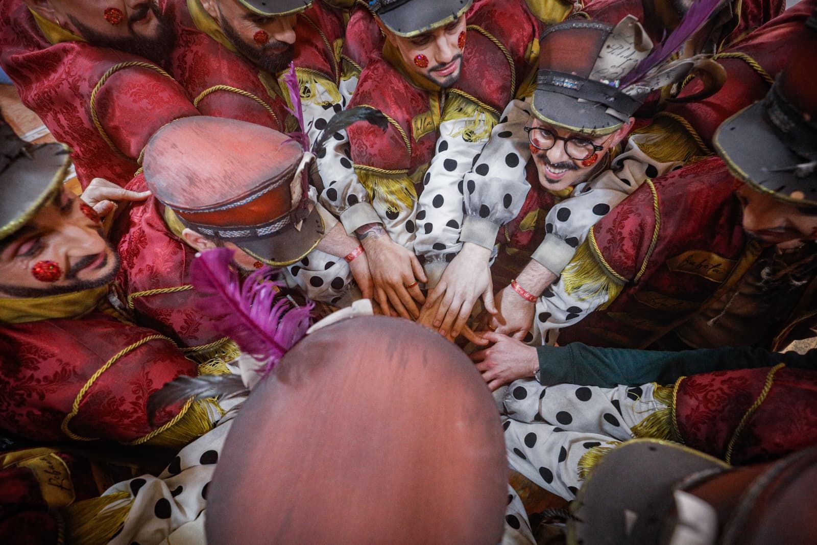 Búscate entre las mejores imágenes de la primera sesión de cuartos del COAC 2026