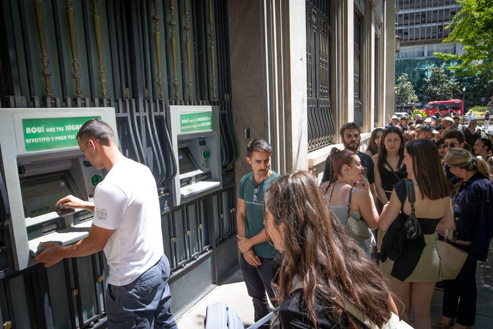 Apagón en Granada: las fotos de una jornada histórica