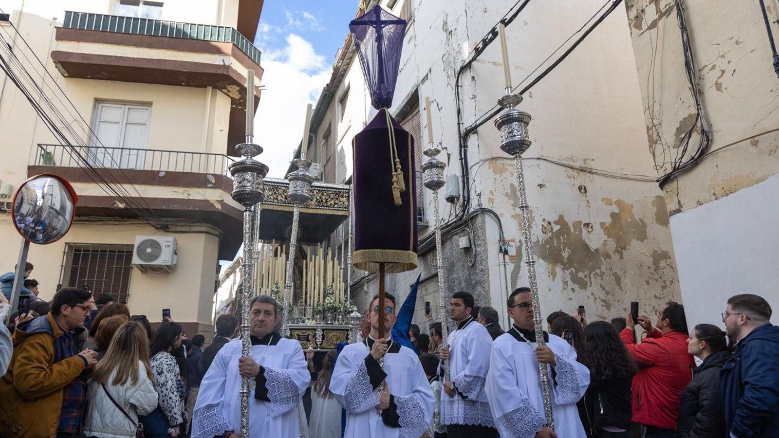 Los jiennenses se recrean con la cofradía de los Estudiantes un nuevo Lunes Santo