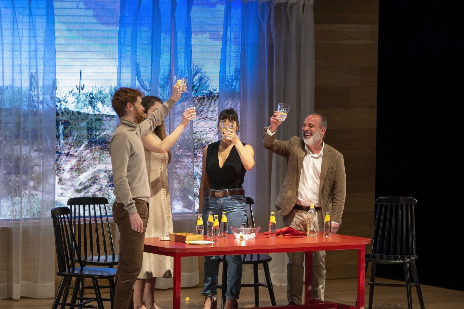 Escena de la obra 'Principiantes' representada en el Maestro Padilla.