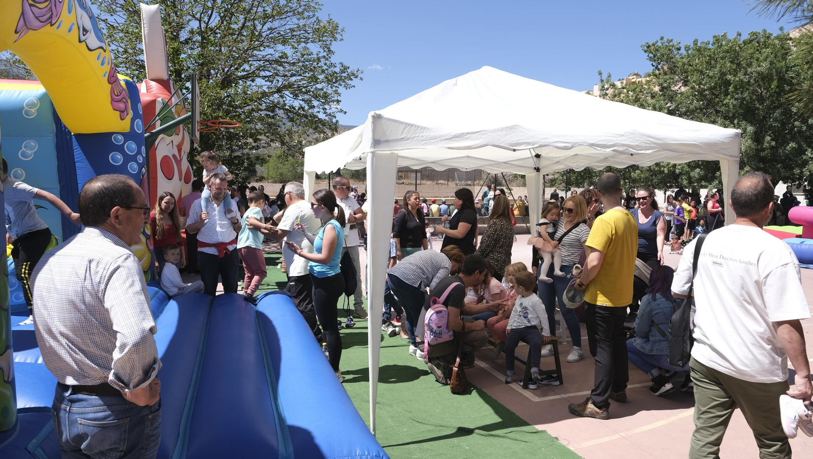 Imágenes de los juegos infantiles en las Fiestas de Abla