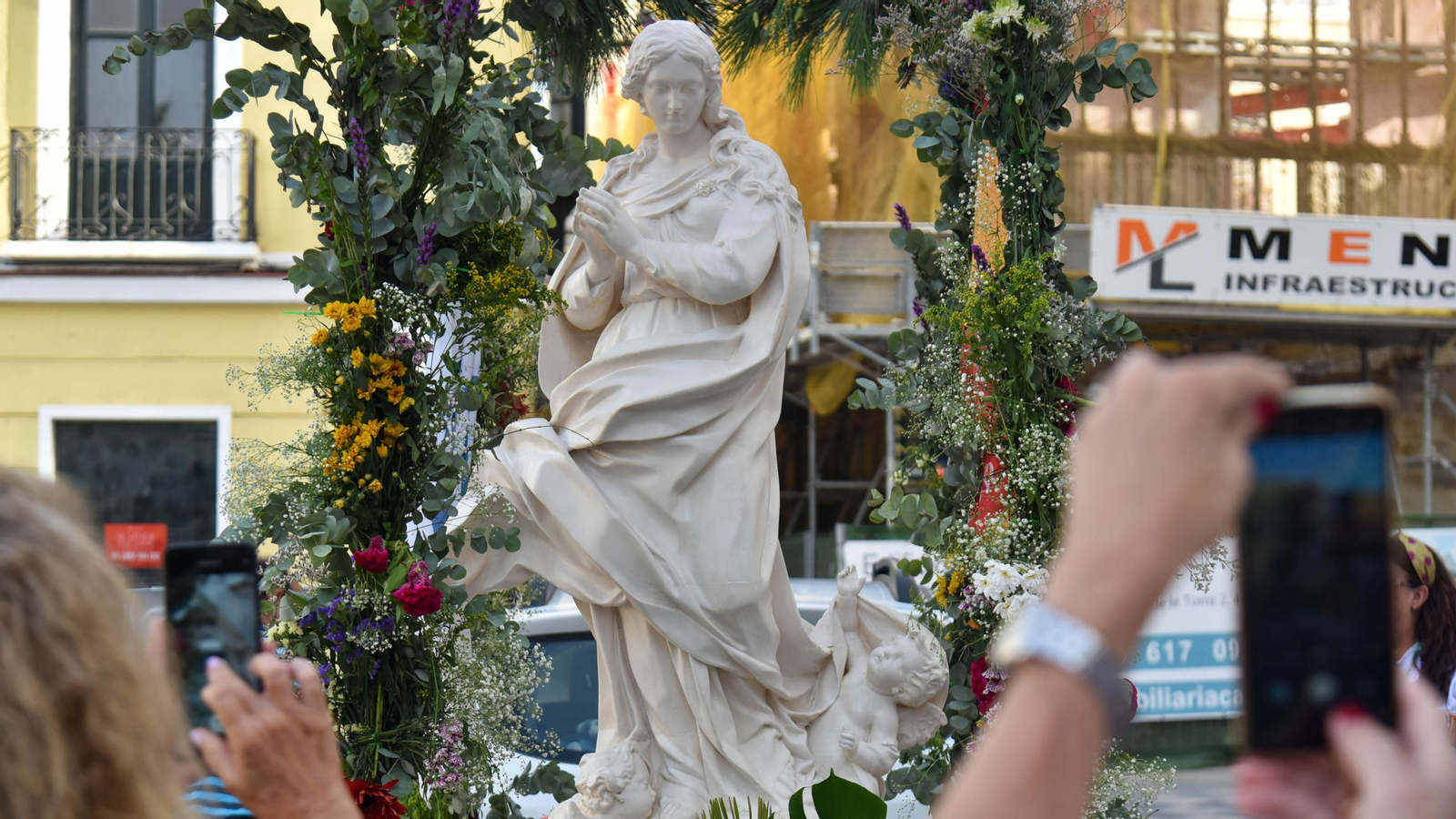Las fotos de la perigrinacion religiosa  Madre Ven en la Iglesia de La Palma