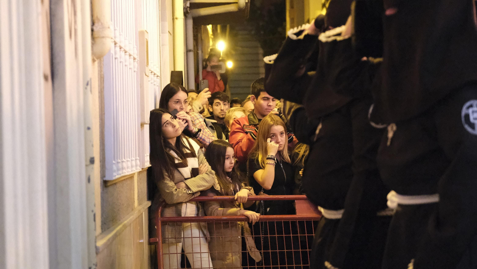 Procesión del Perdón en Almería, en imágenes