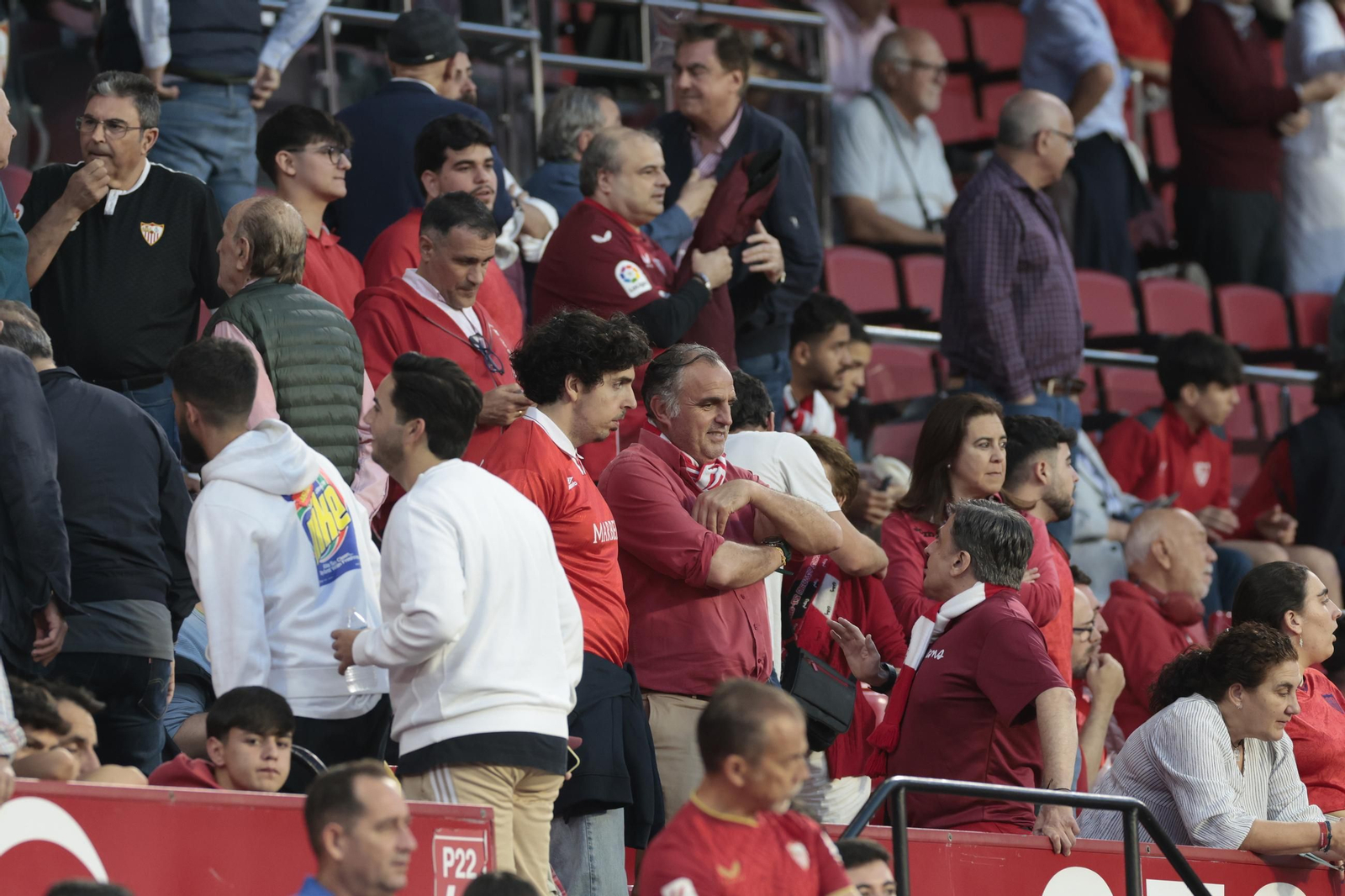 Búscate en las fotos del Sevilla fc - Las Palmas