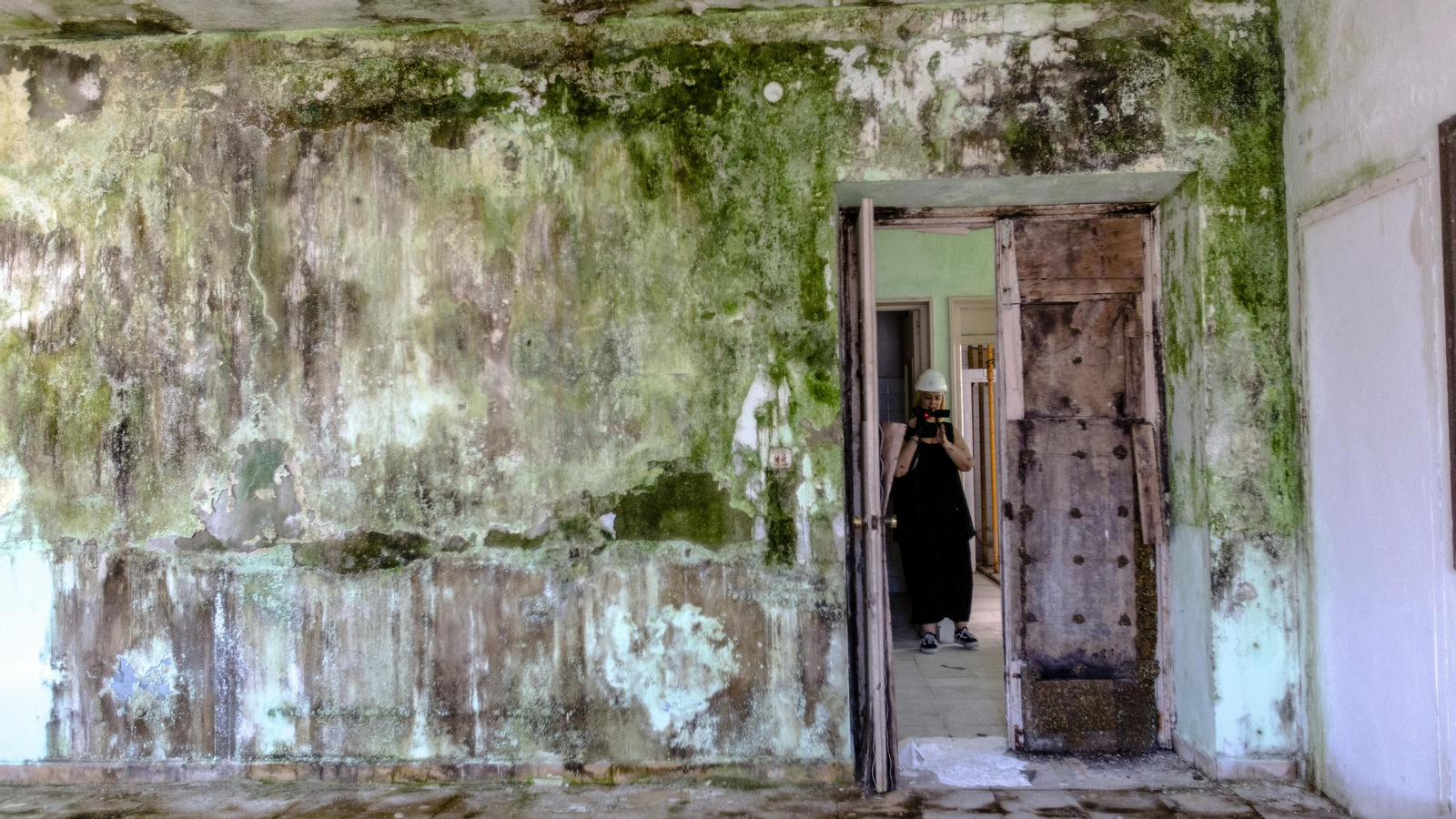 Valcárcel: las duras imágenes de la decadencia de un edificio histórico