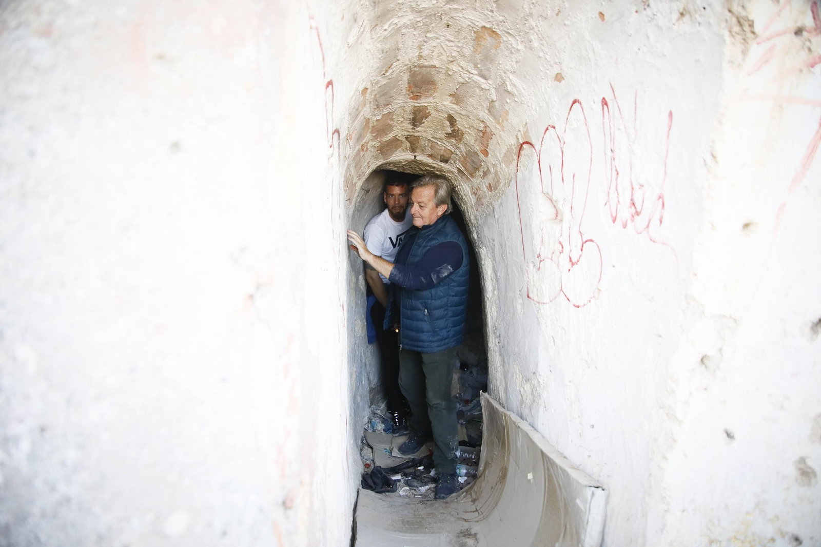 Imágenes de los refugios de la guerra civil descubierto en el barrio de Las Trincheras