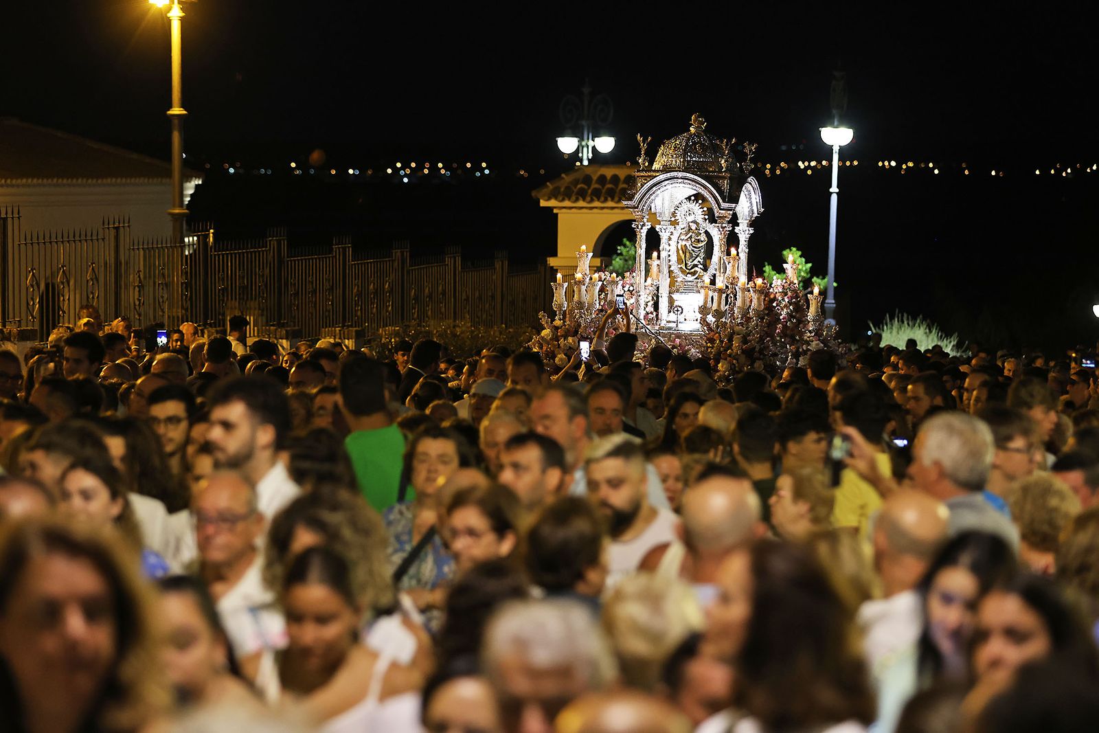 La bajada de la Virgen de La Cinta en imágenes