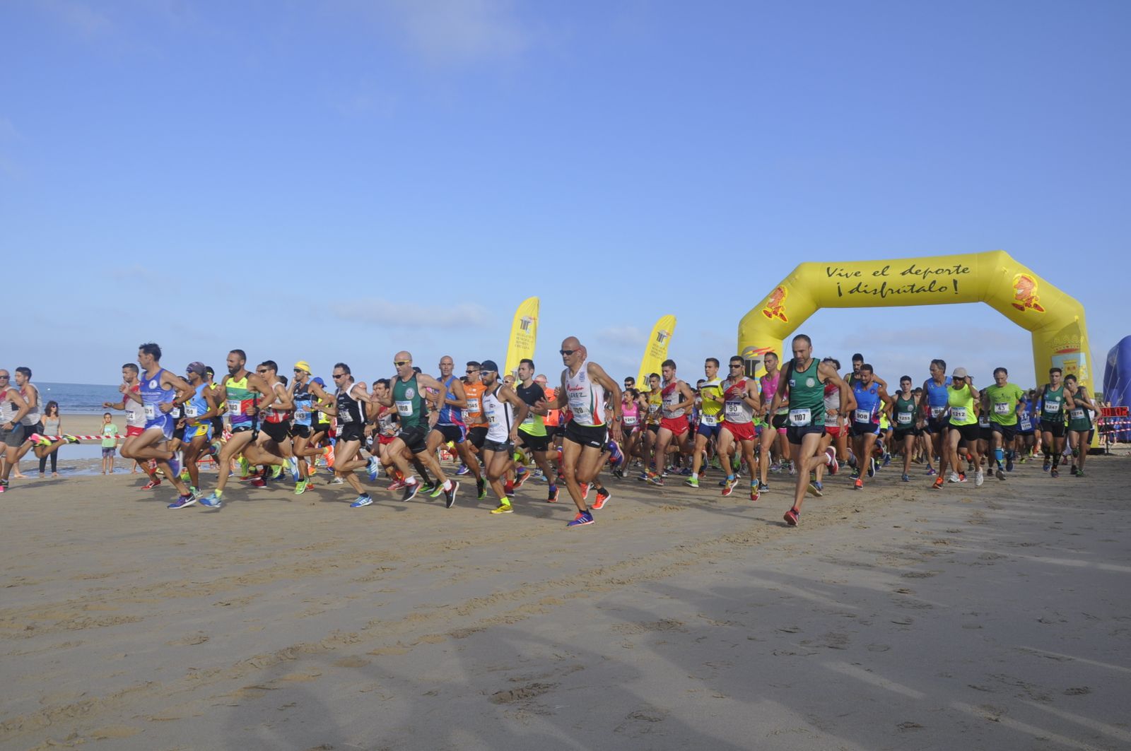 La Carrera Popular de La Barrosa, en una imagen de archivo.