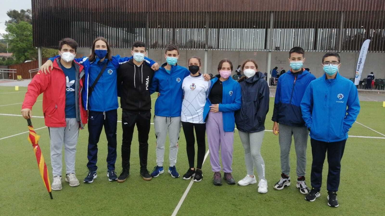 Arqueros del Club Asirio participantes en la primera tirada de la Liga Nacional.