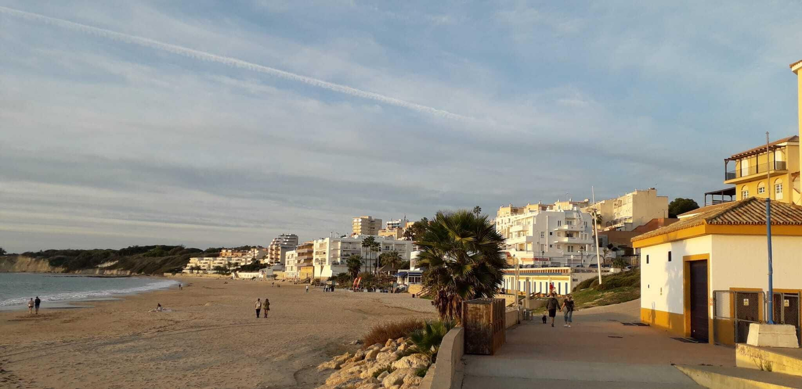 Una imagen de la playa de Fuentebravía.