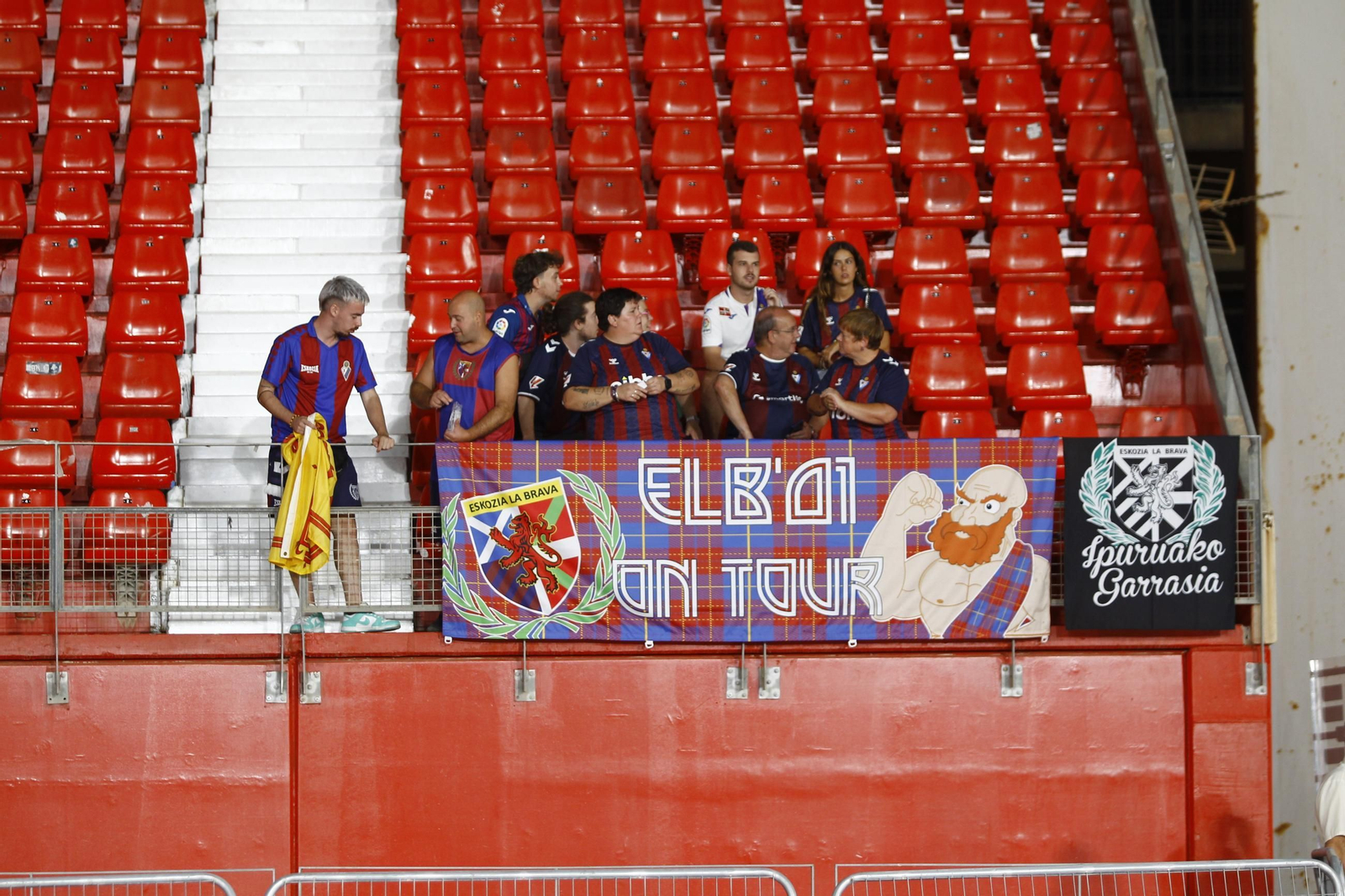 Las imágenes del partido de fútbol U.D. Almería-S.D. Eibar