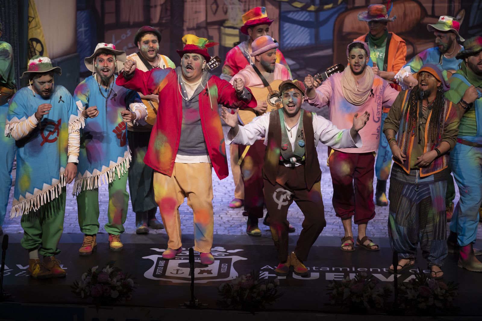 Imágenes de la actuación de la comparsa de Huelva "Los garrapatas" en el Carnaval Colombino