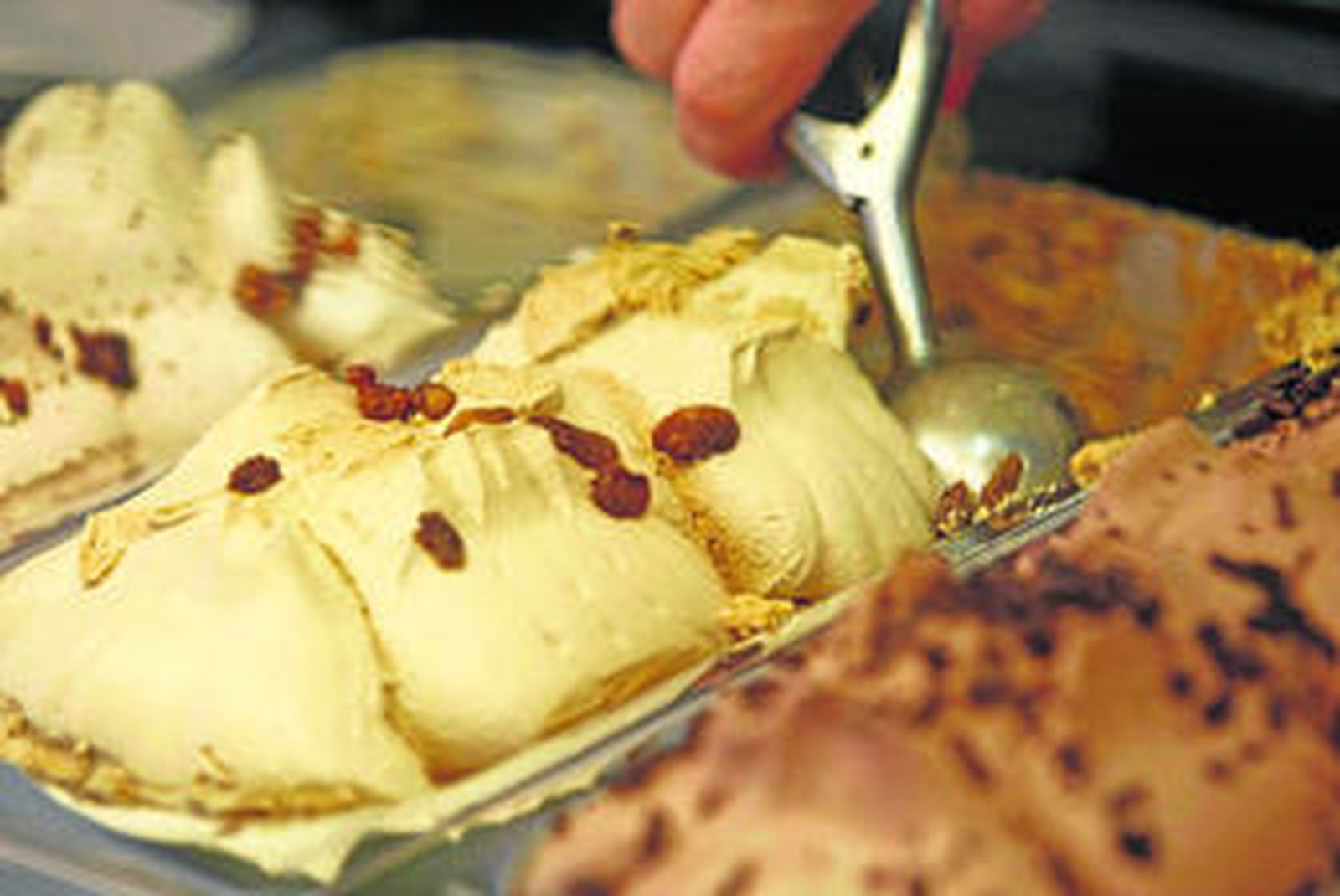 Algunos de los helados que se pueden degustar en una de las cafeterías Okay de La Línea.