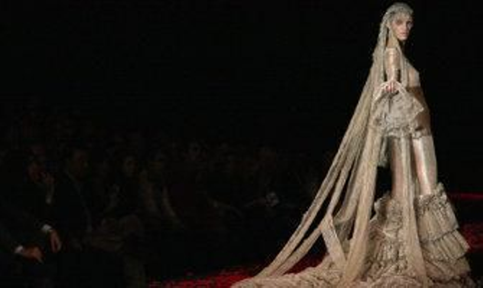 Puesta de largo de la moda flamenca