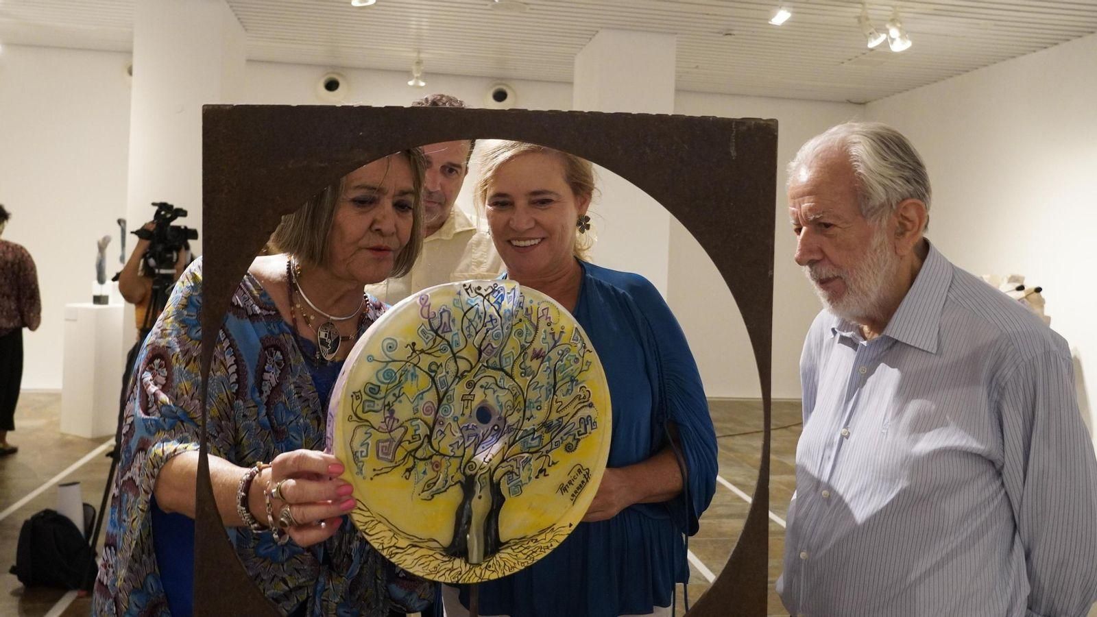 La artista en la inauguración de la exposición