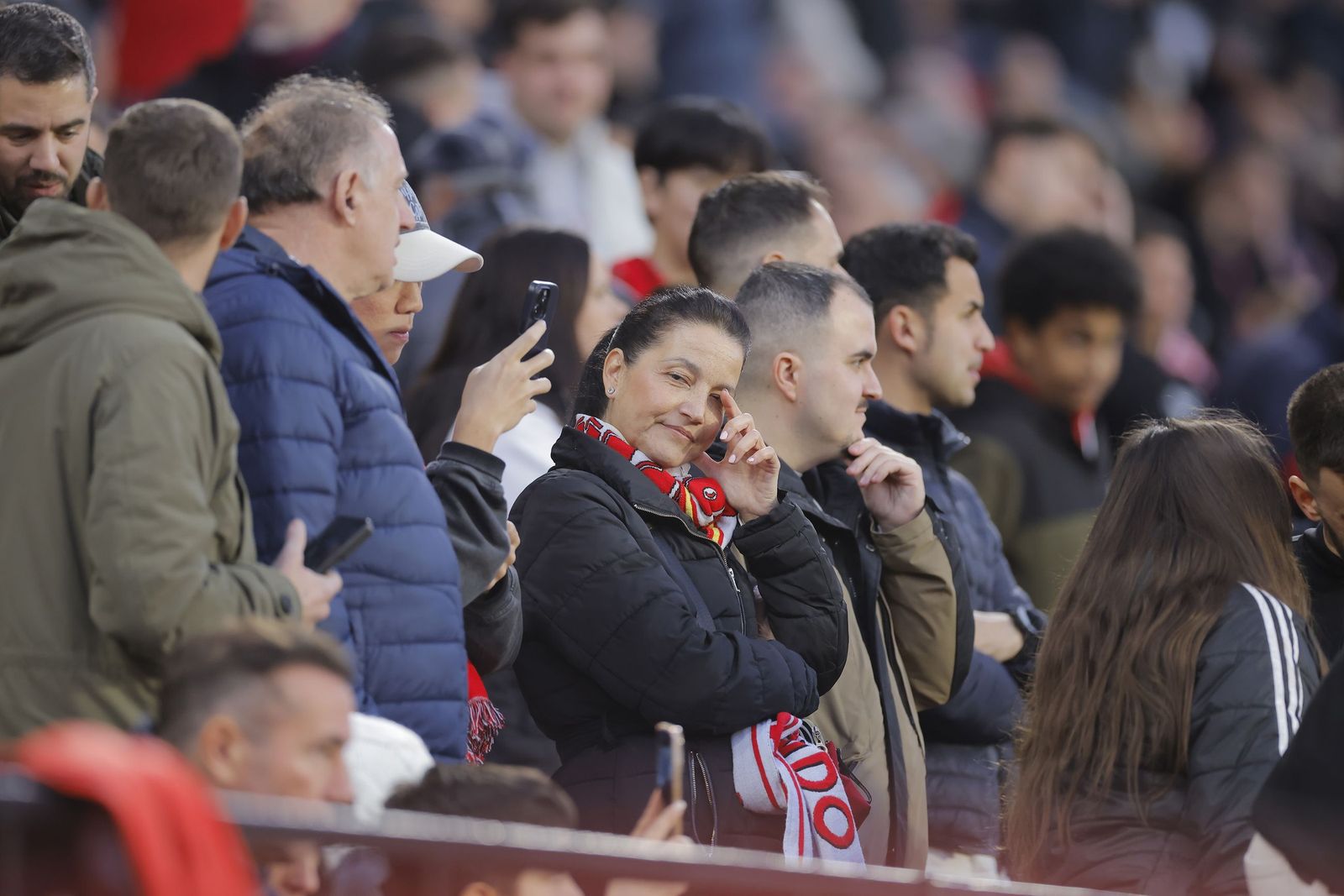 Búscate en las fots del Sevilla fC - Bibao