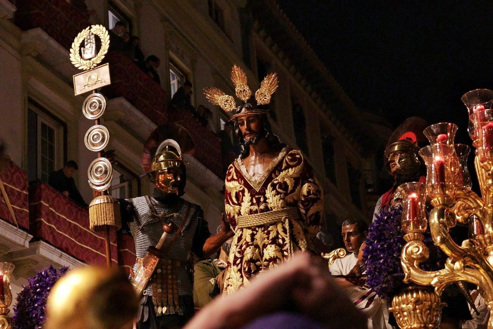 La Sentencia en su procesión del Martes Santo en Málaga, en fotos