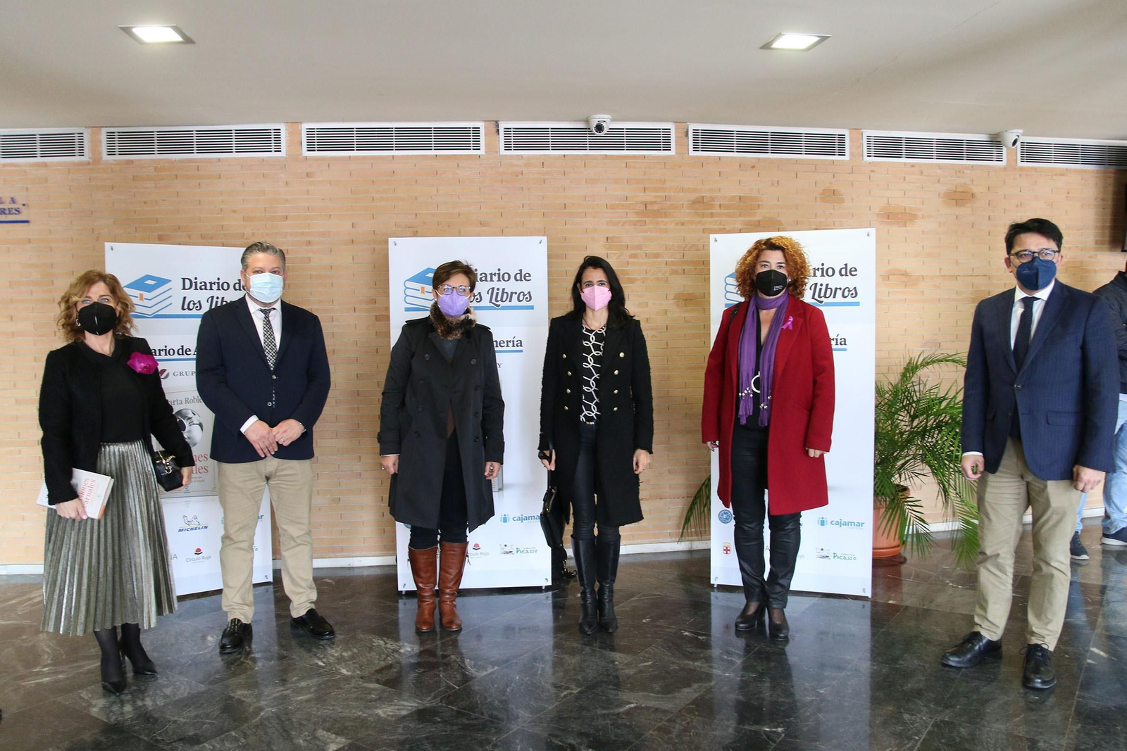 Fotogalería Diario de los Libros, con Marta Robles y su obra 'Pasiones carnales'