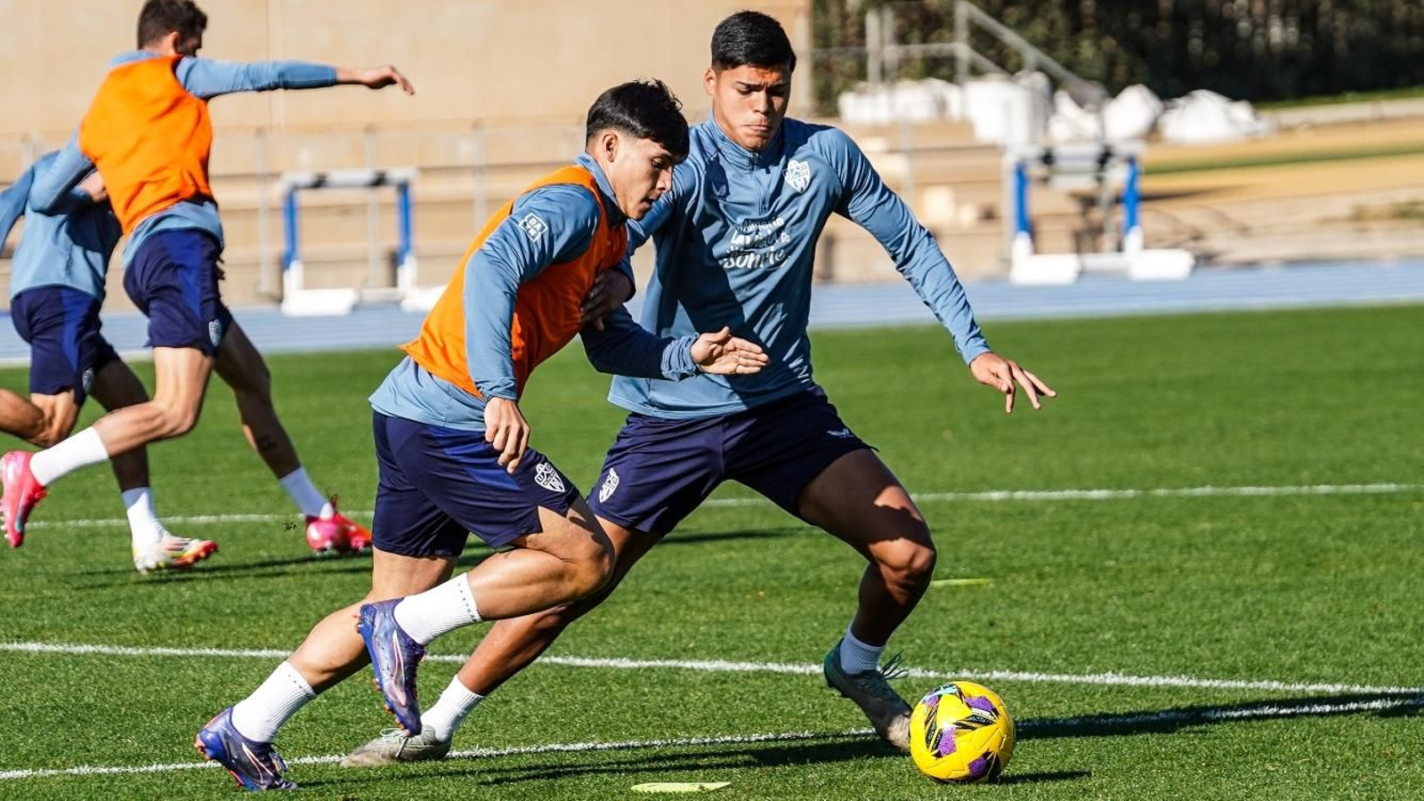 Joan y Pedro Fidel, en una de las sesiones del equipo en el Anexo.