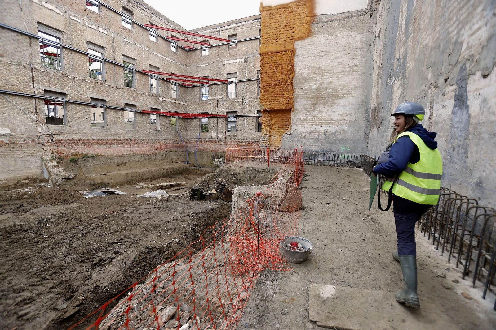 Imágenes de los restos arqueológicos hallados en el solar del antiguo edificio de Hacienda