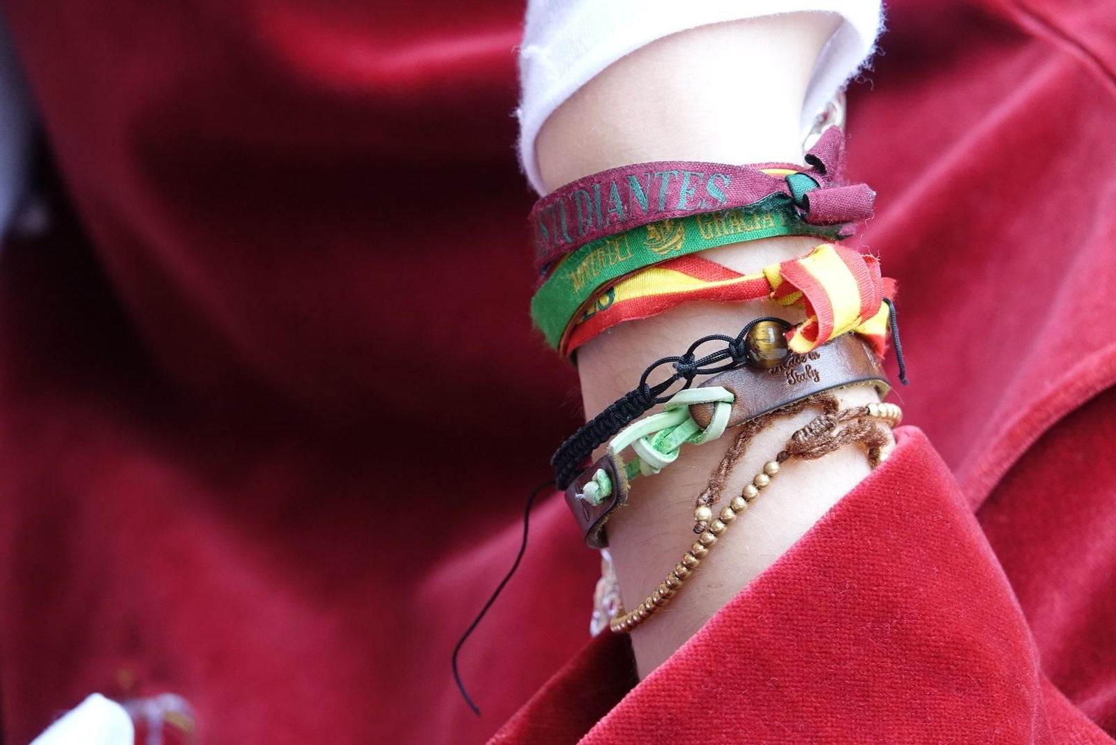 Las fotos de Estudiantes, en el Lunes Santo de Málaga