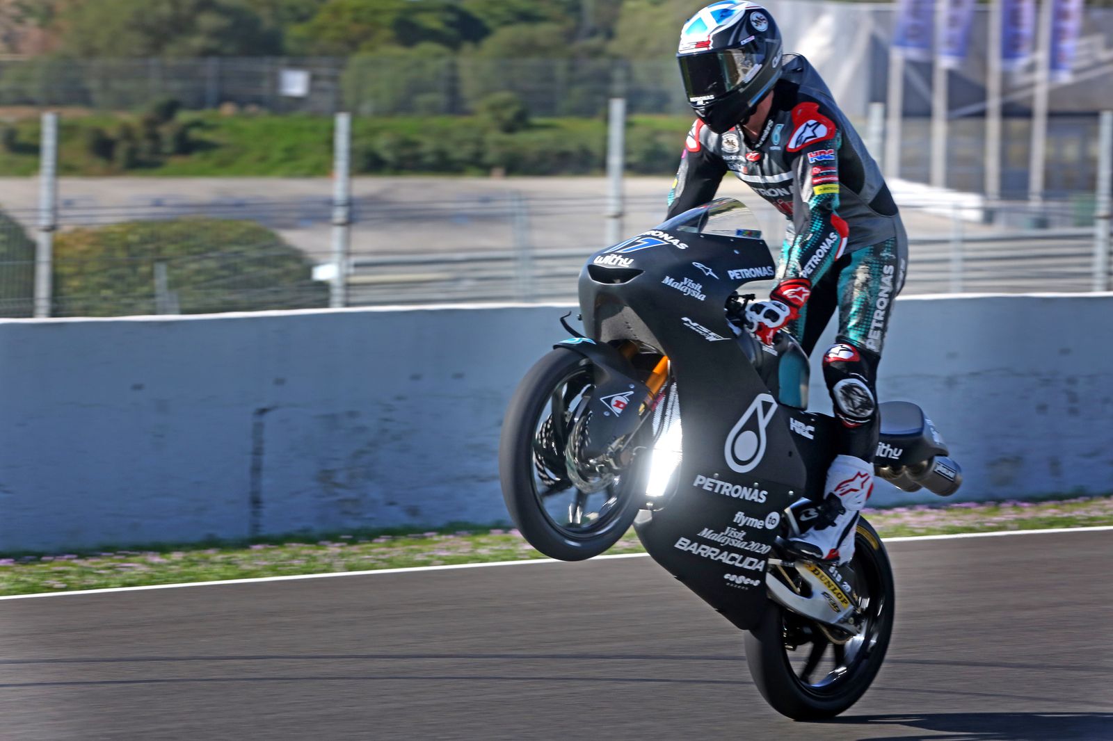 Segundo día de entrenamientos de Moto2 y Moto3 en el Circuito de Jerez