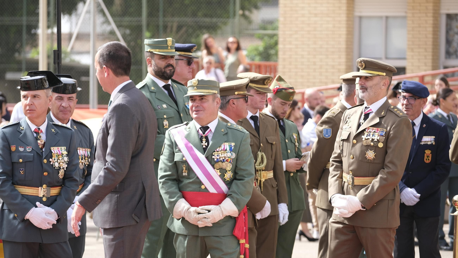 Las imágenes de la celebración del Día del Pilar en la Comandancia de la Guardia Civil de Almería