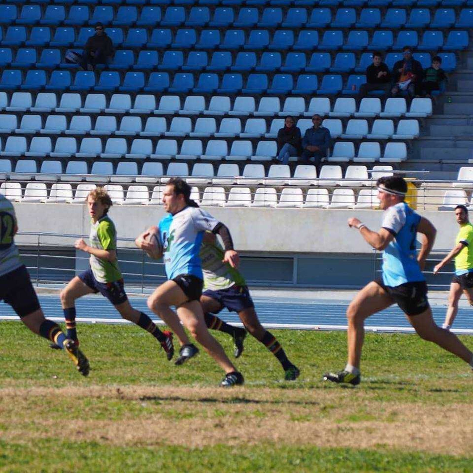Lance del partido entre el Bifesa Tartessos y el CD Rugby Mairena