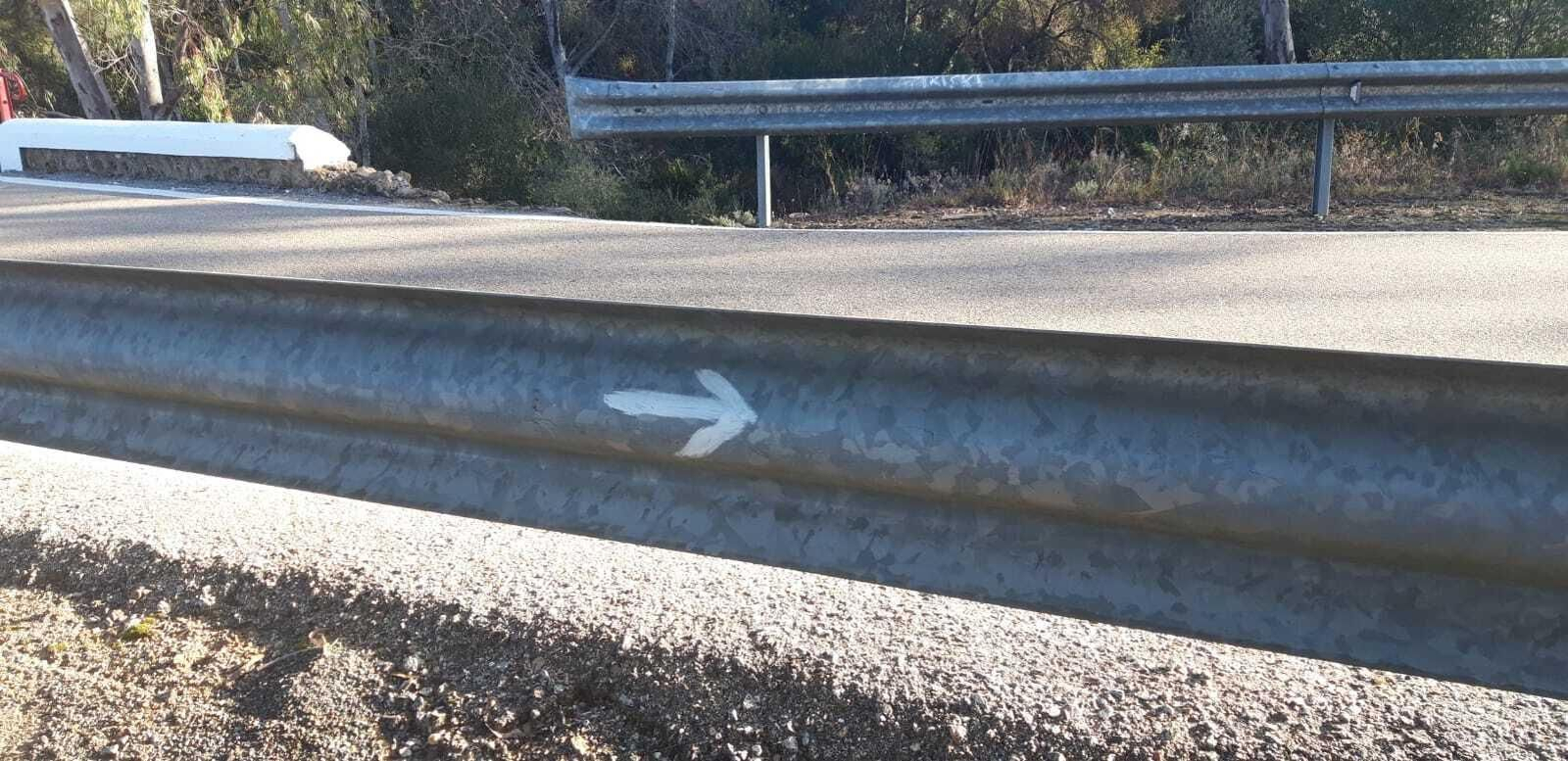 Cuando veamos el quitamiedos, cruzamos al otro lado.