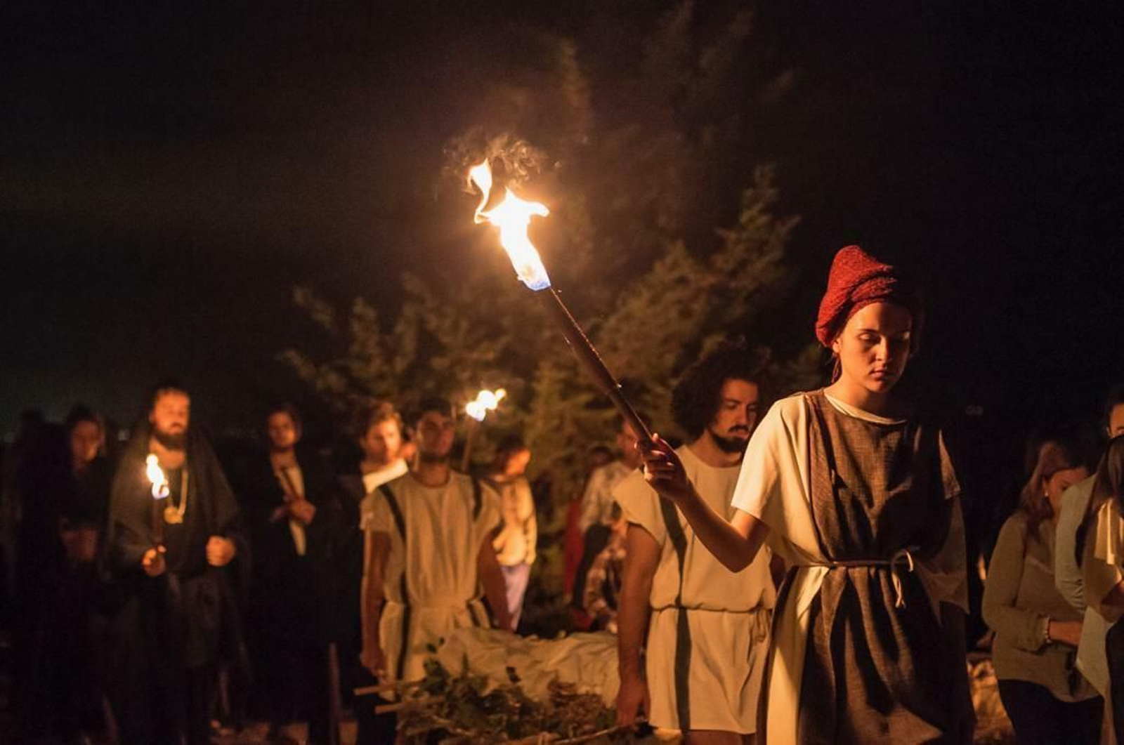 Recreación de una incineración romana.